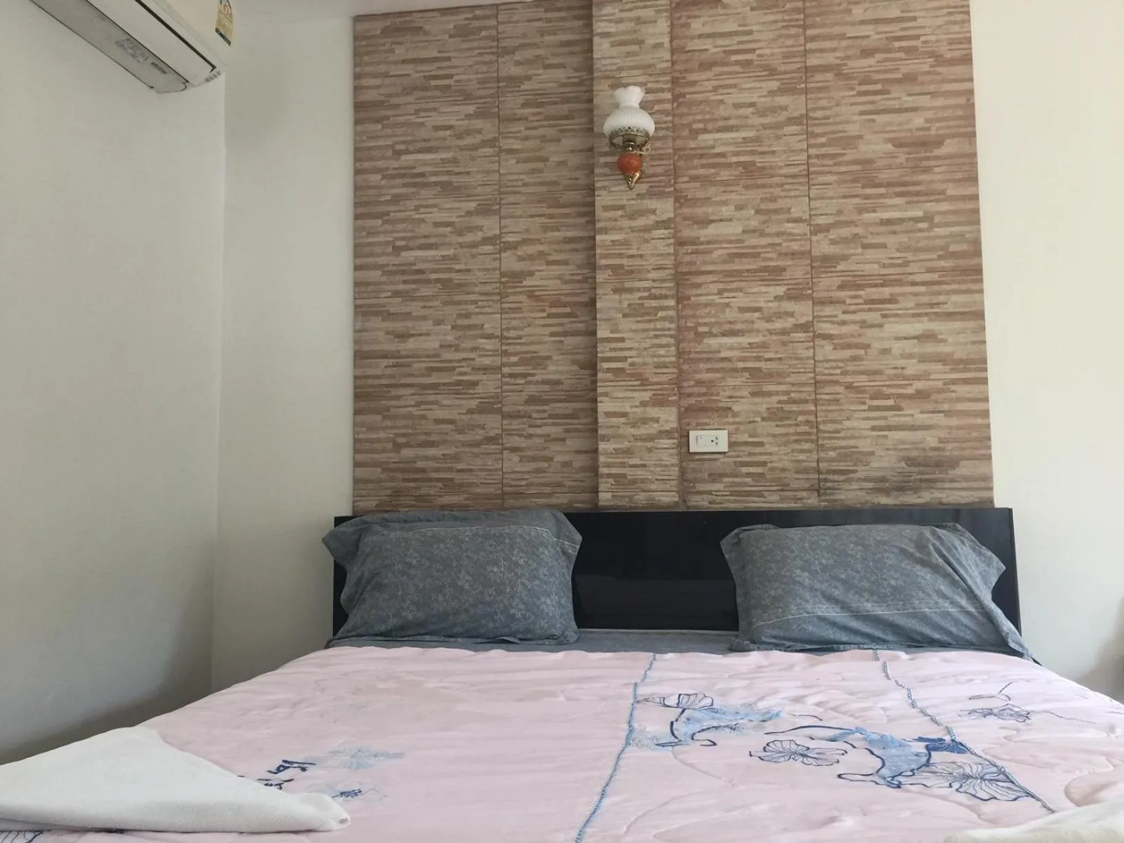 Bed in Mint Guesthouse