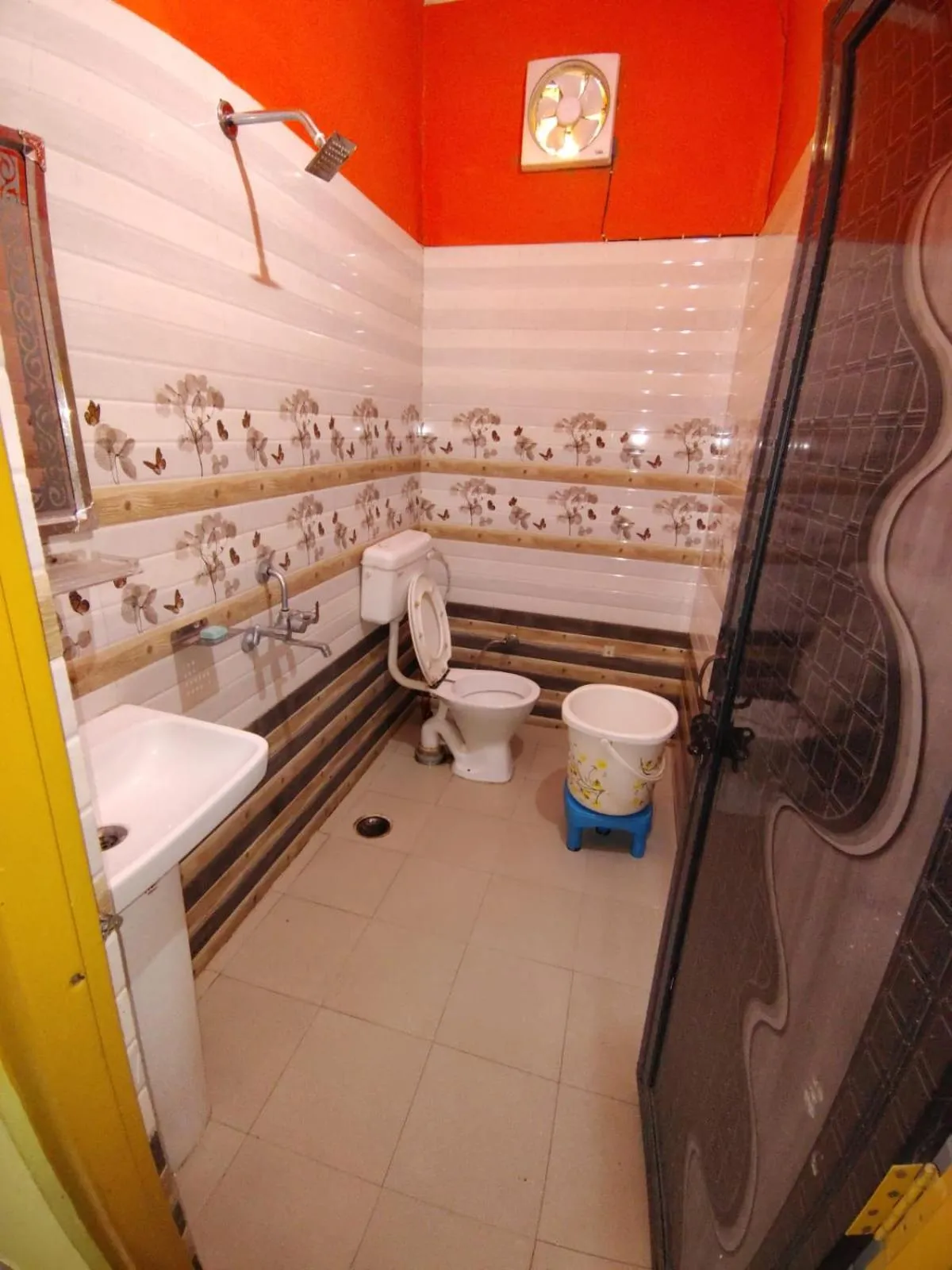 Bathroom in Nandini Homestay