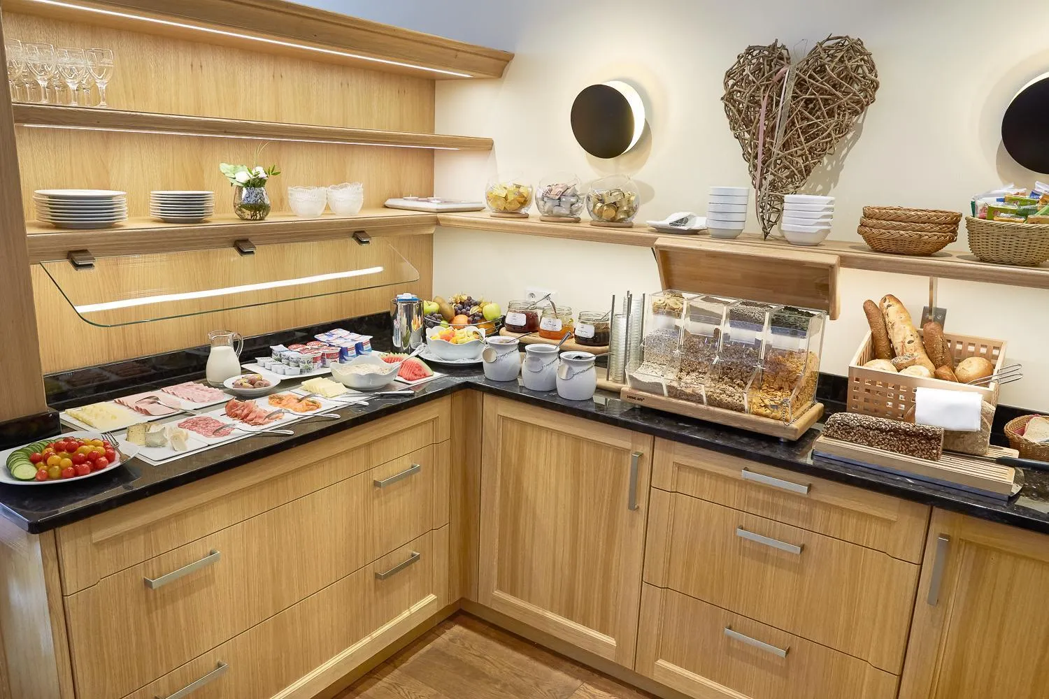 Buffet breakfast in Ferienhaus Rheintalblick