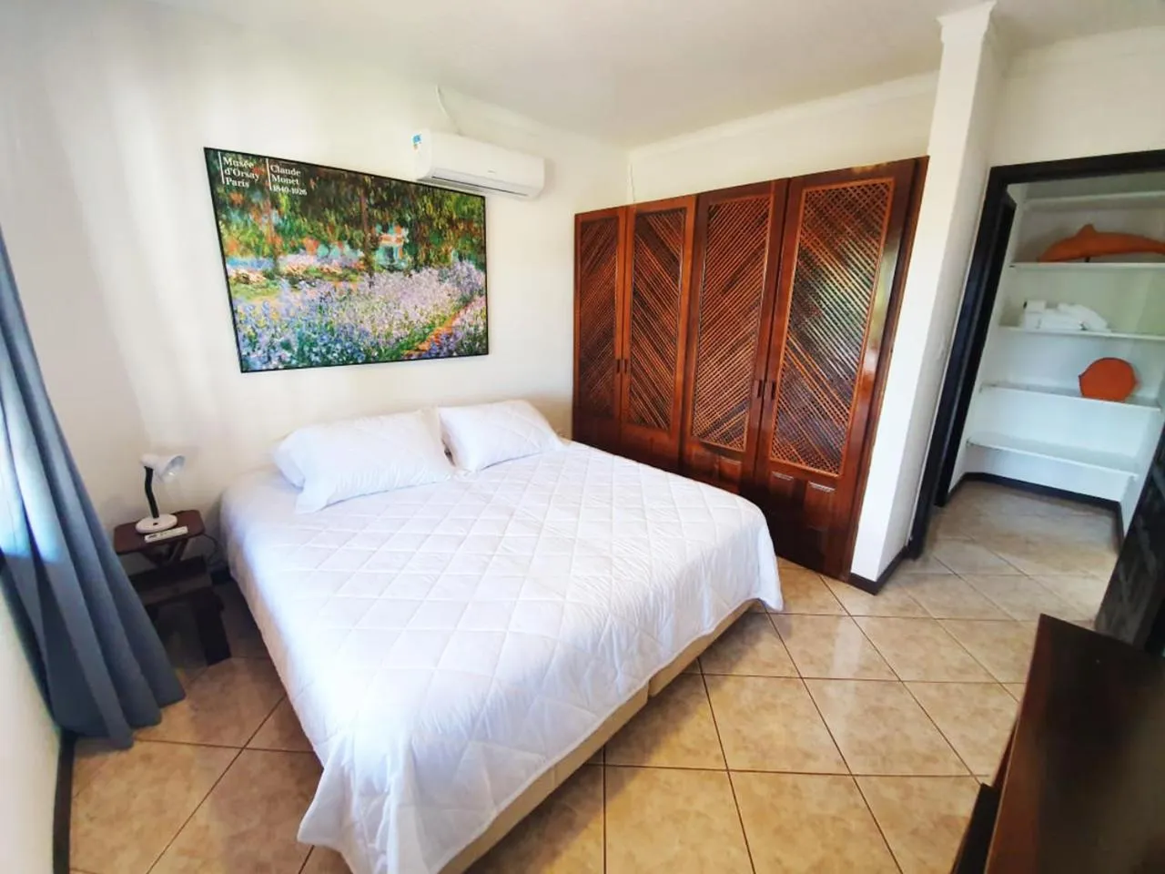 Photo of the whole room, Bed in Pousada Cabanas da Praia Mole