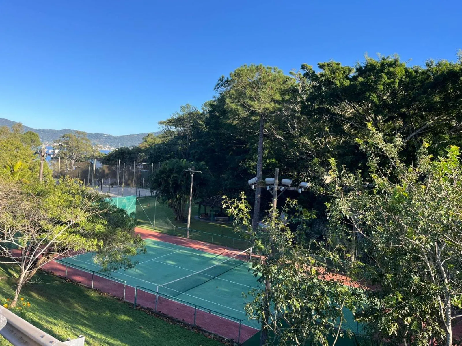 Tennis court in Pousada Cabanas da Praia Mole