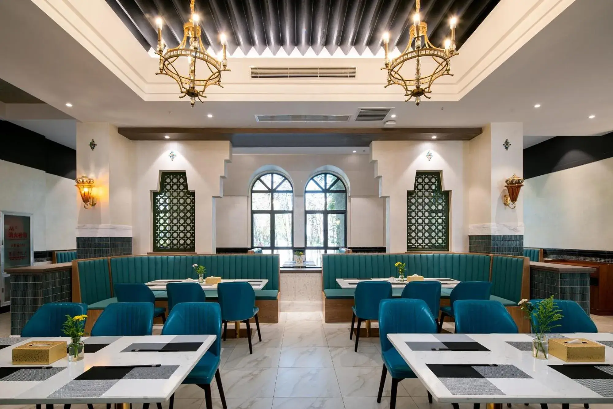 Restaurant/places to eat in Yun'an Huidu Hotel Restaurant/places to eat in Yun'an Huidu Hotel