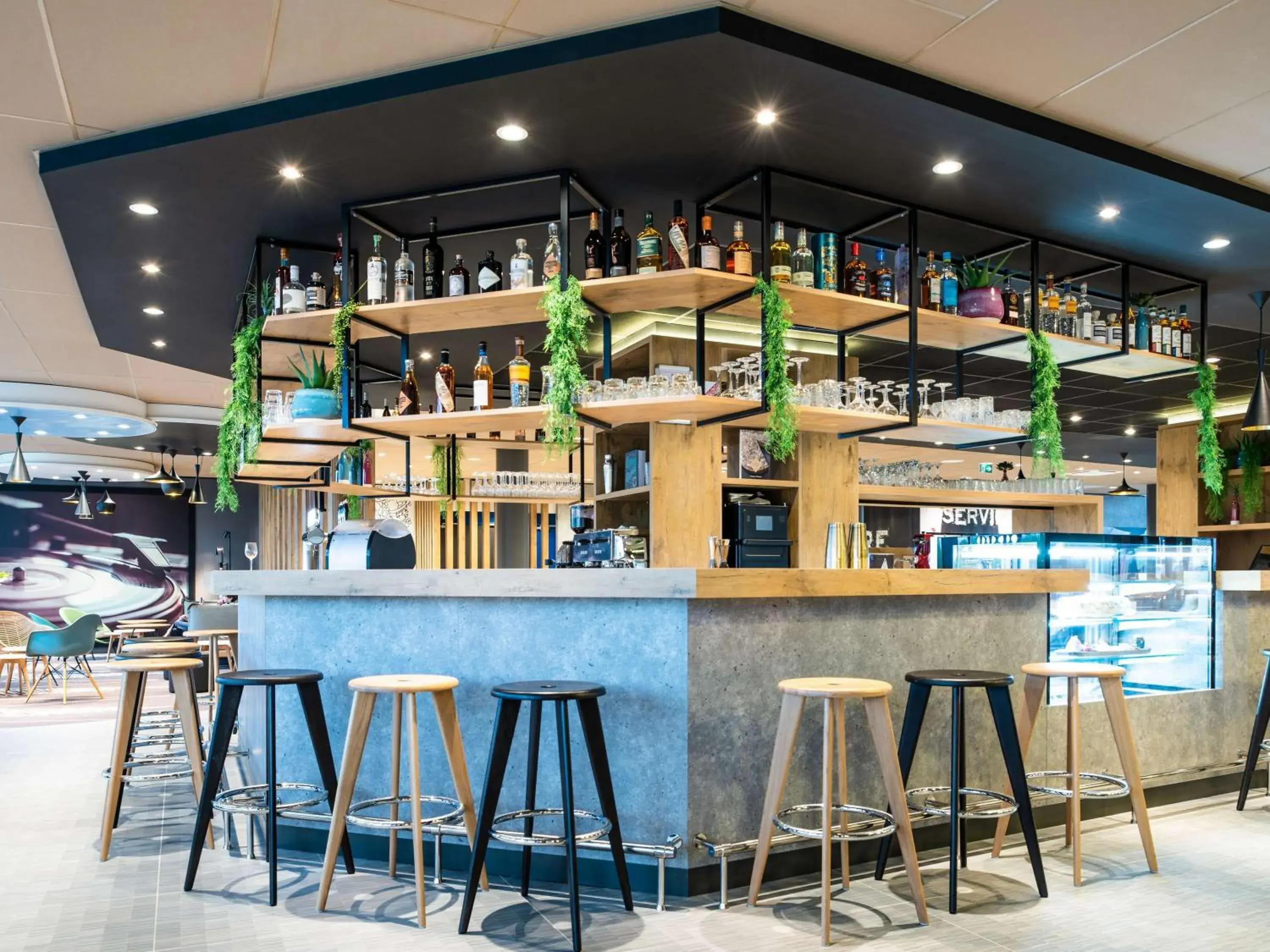 Lounge or bar in ibis budget Gonesse Le Bourget Lounge or bar in ibis budget Gonesse Le Bourget