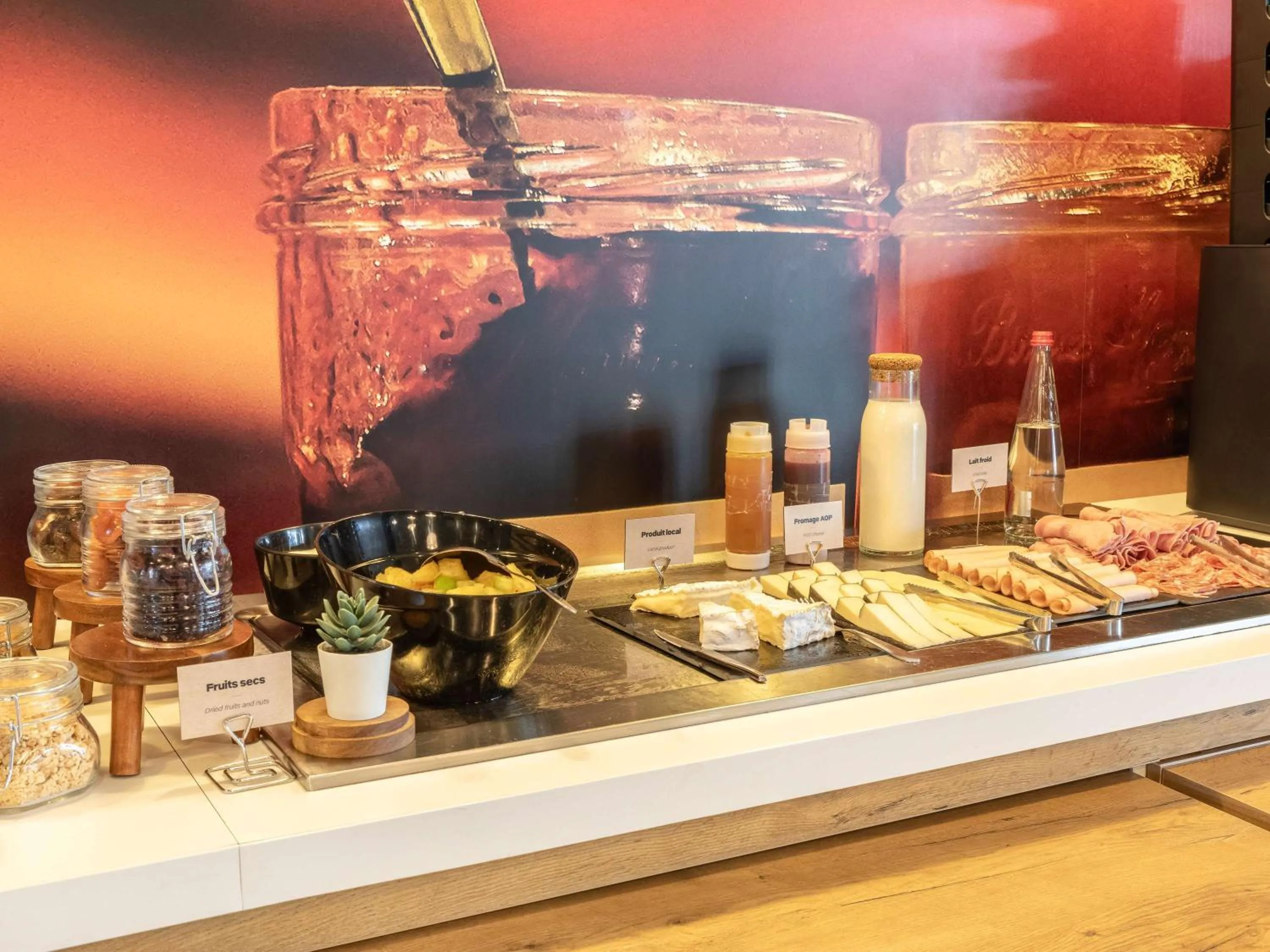 Breakfast in ibis Gonesse Le Bourget