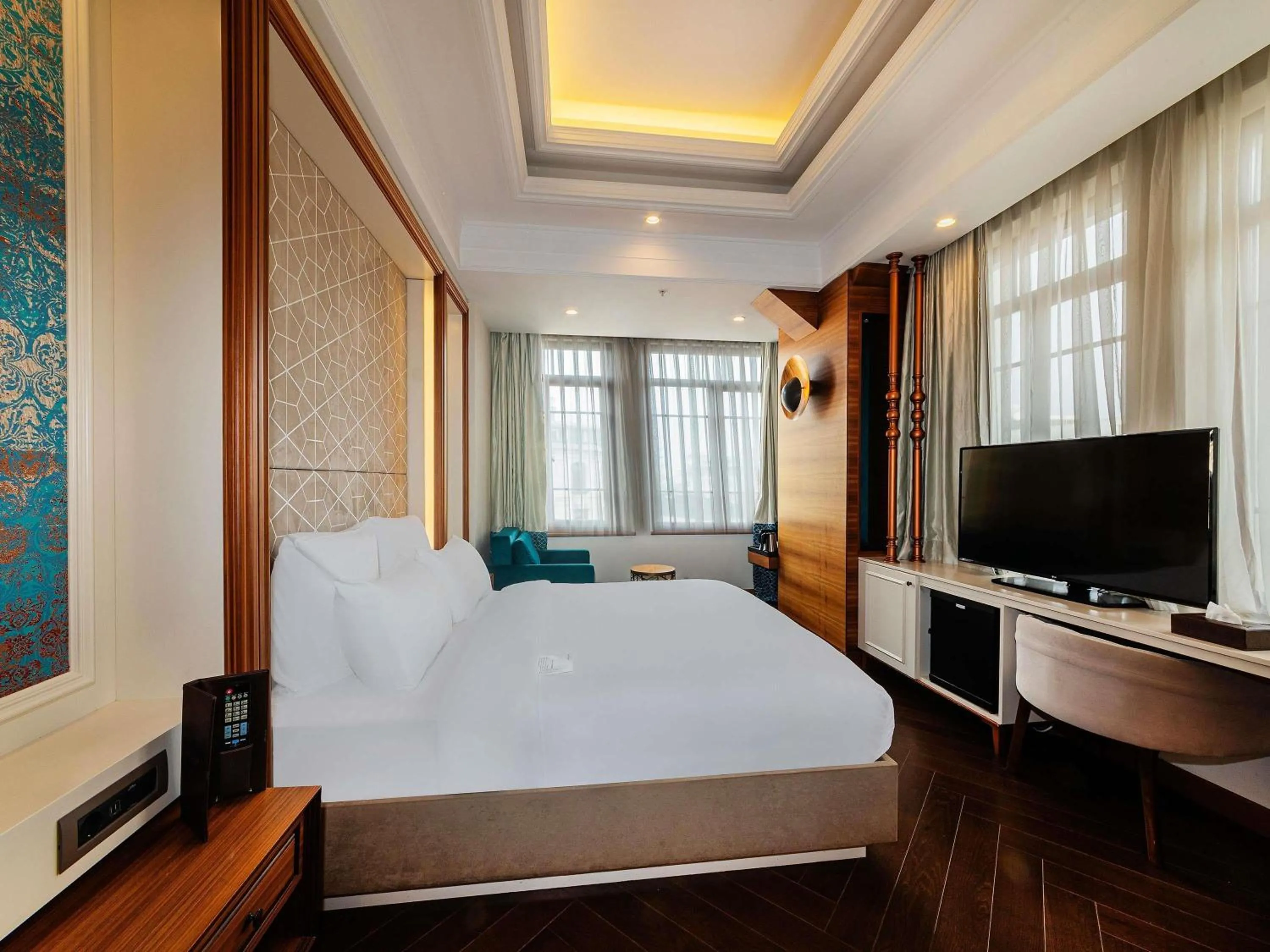 Bedroom, Bed in Mercure Istanbul Sirkeci