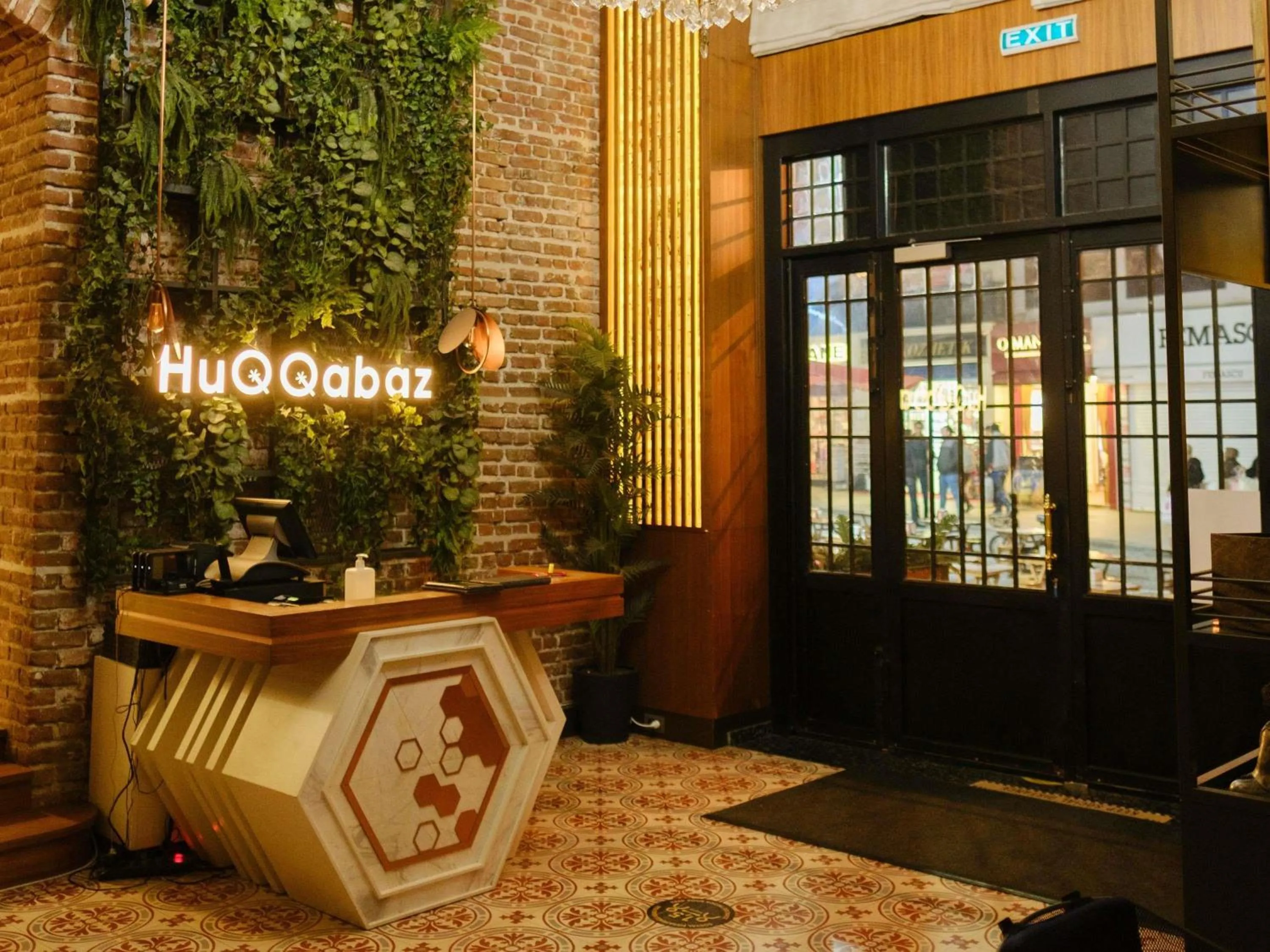 Restaurant/places to eat in Mercure Istanbul Sirkeci