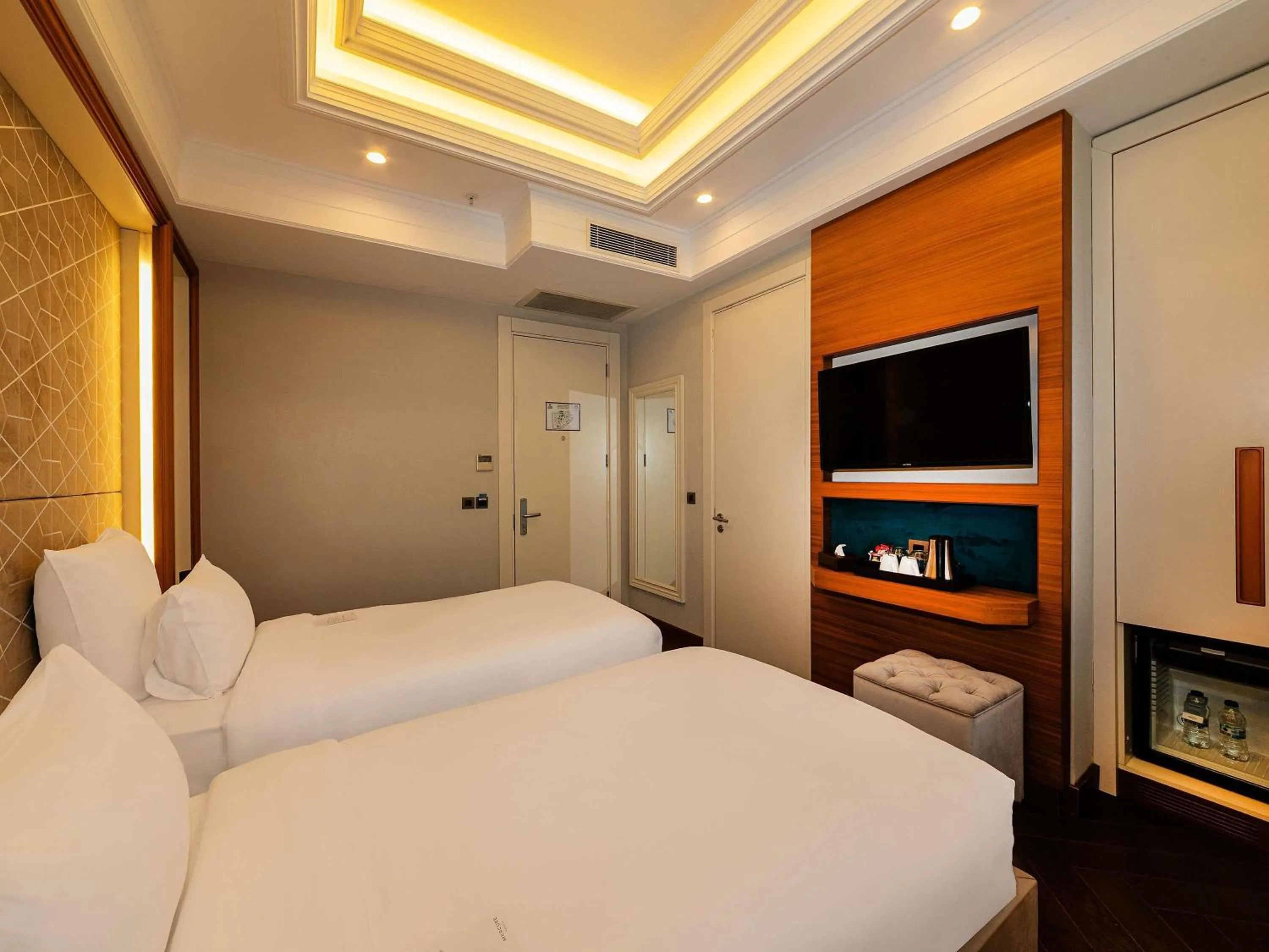 Bedroom, Bed in Mercure Istanbul Sirkeci