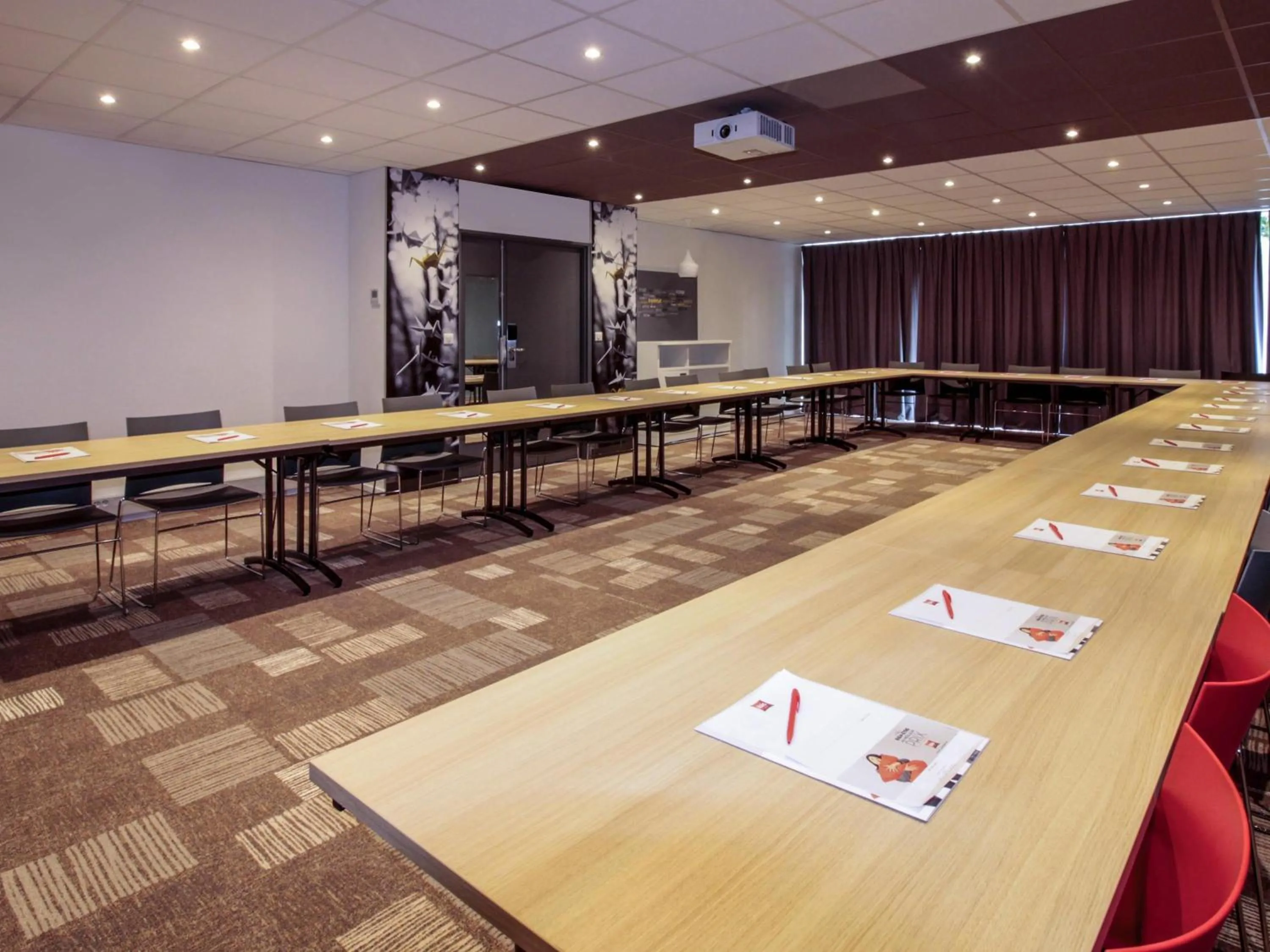 Meeting/conference room in ibis Cahors