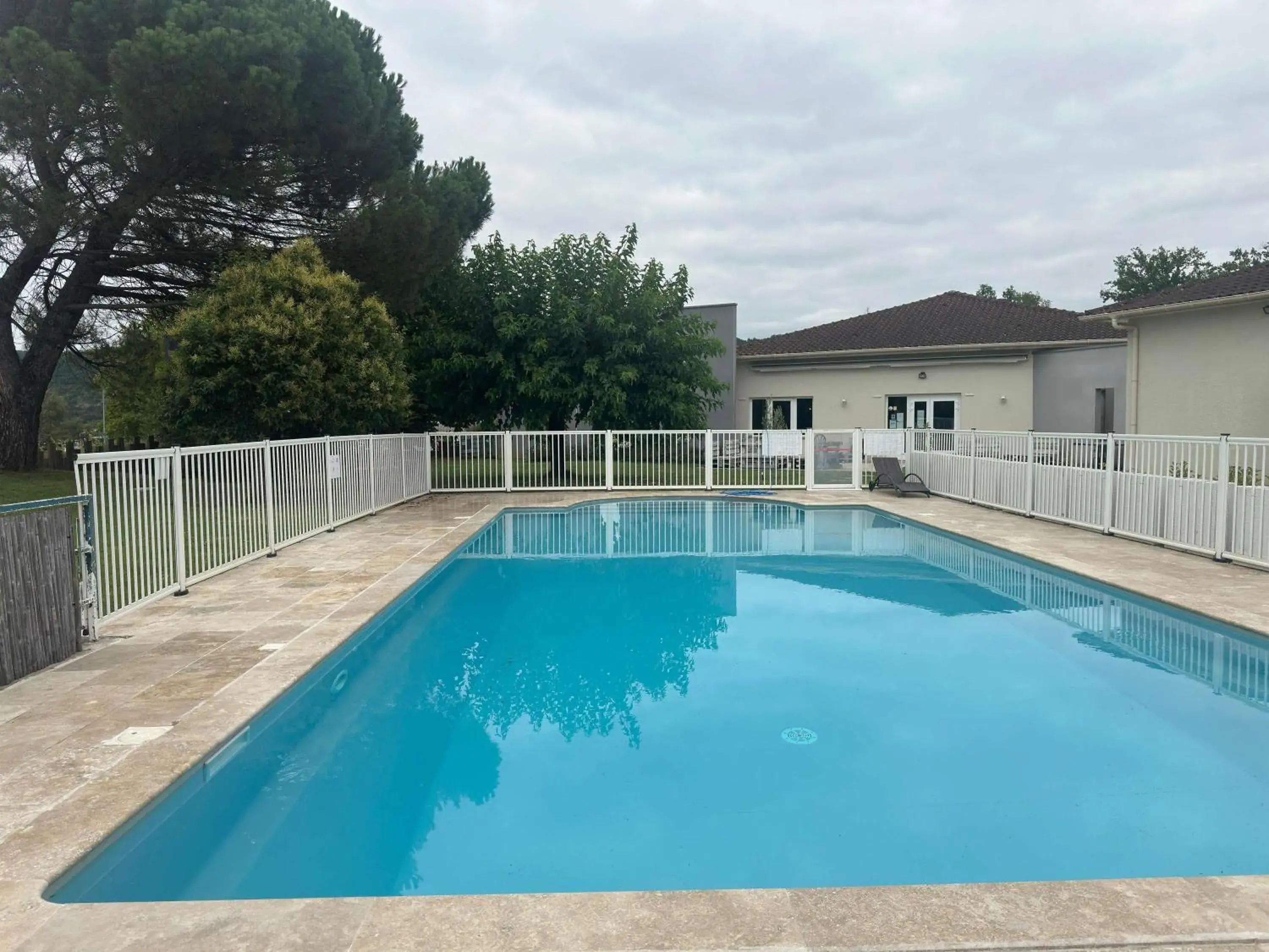 Pool view in ibis Cahors Pool view in ibis Cahors