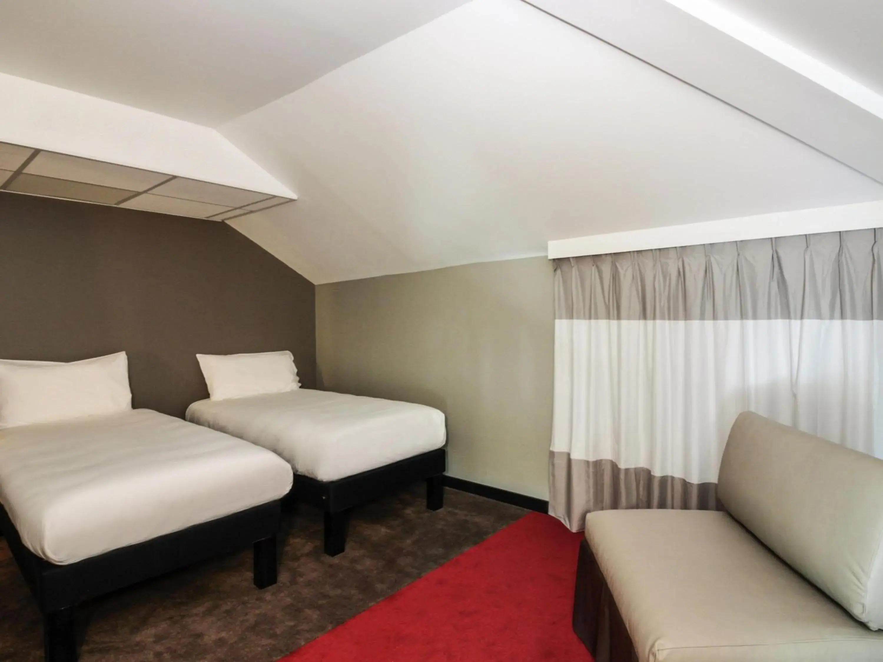 Bedroom, Bed in ibis Cahors Bedroom, Bed in ibis Cahors