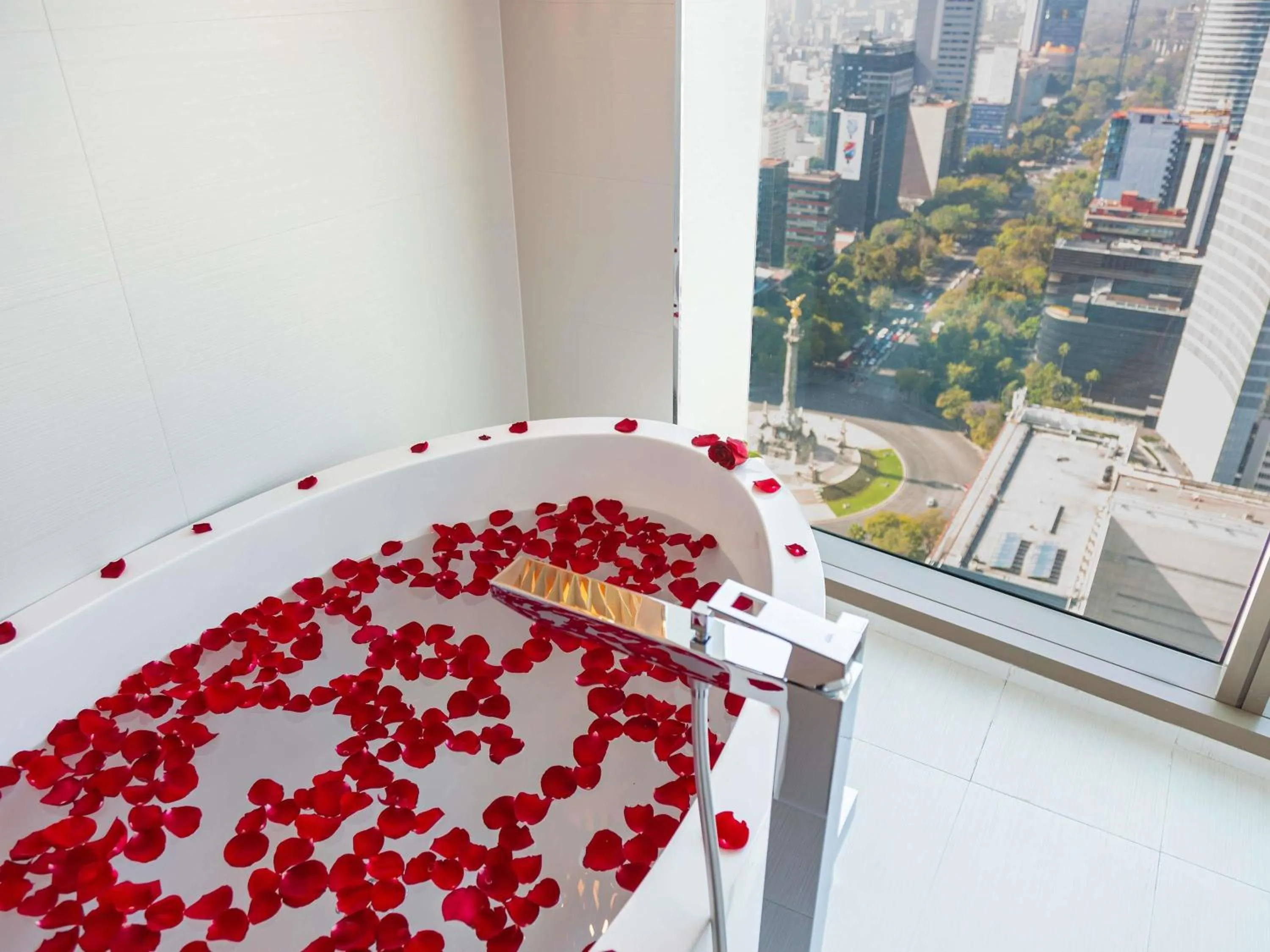 Bedroom in Sofitel Mexico City Reforma