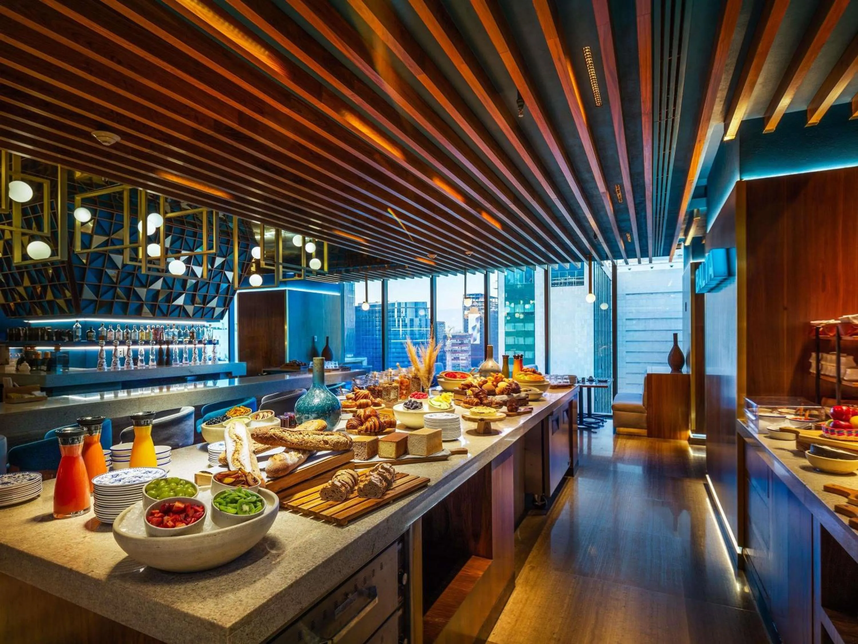 Restaurant/places to eat in Sofitel Mexico City Reforma