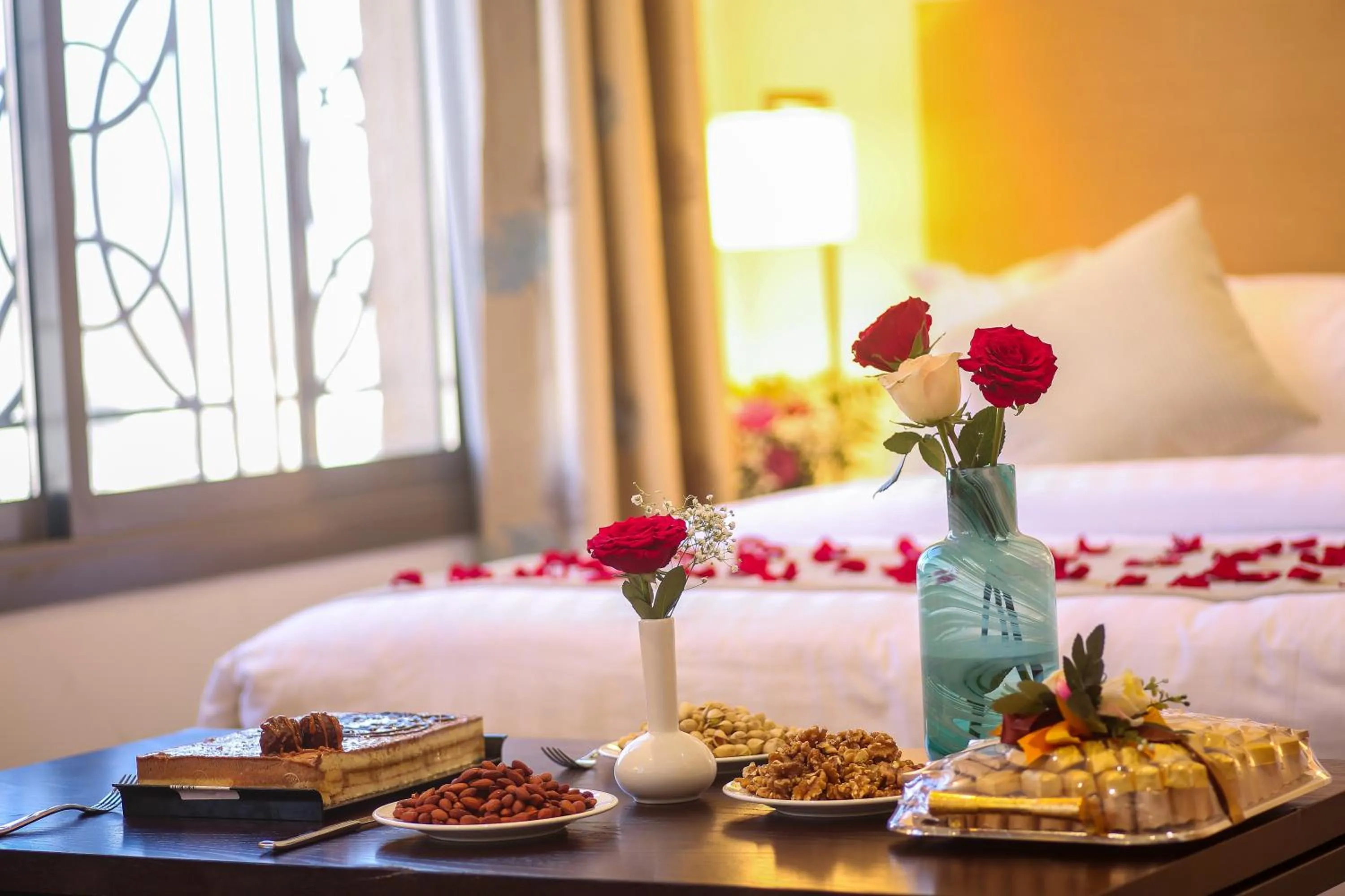 Bed in Tanuma Aram Hospitality - Hotel Apartments