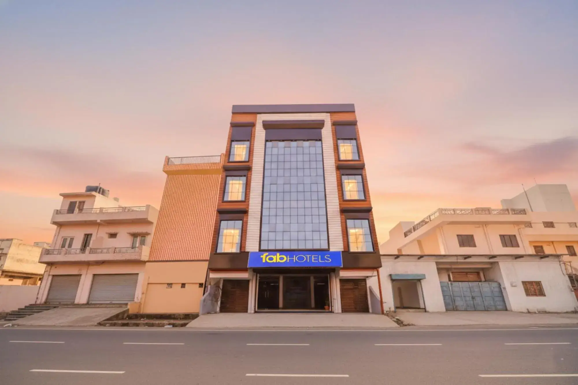 Property building in FabHotel Triveni Property building in FabHotel Triveni