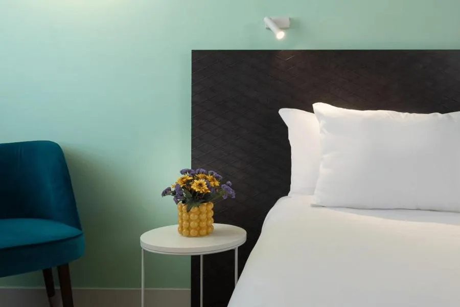 Bed in Leonardo Club Hotel Dead Sea - All Inclusive