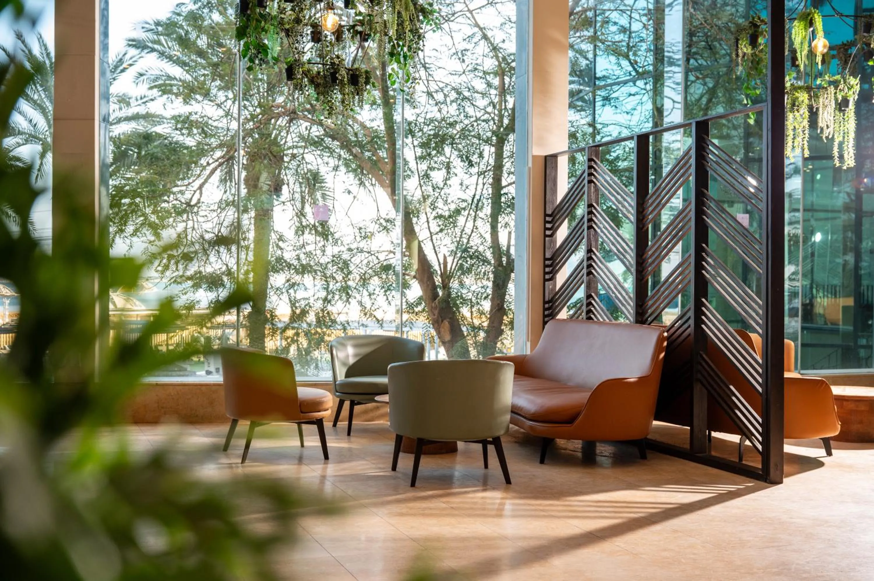 Seating area in Leonardo Club Hotel Dead Sea - All Inclusive