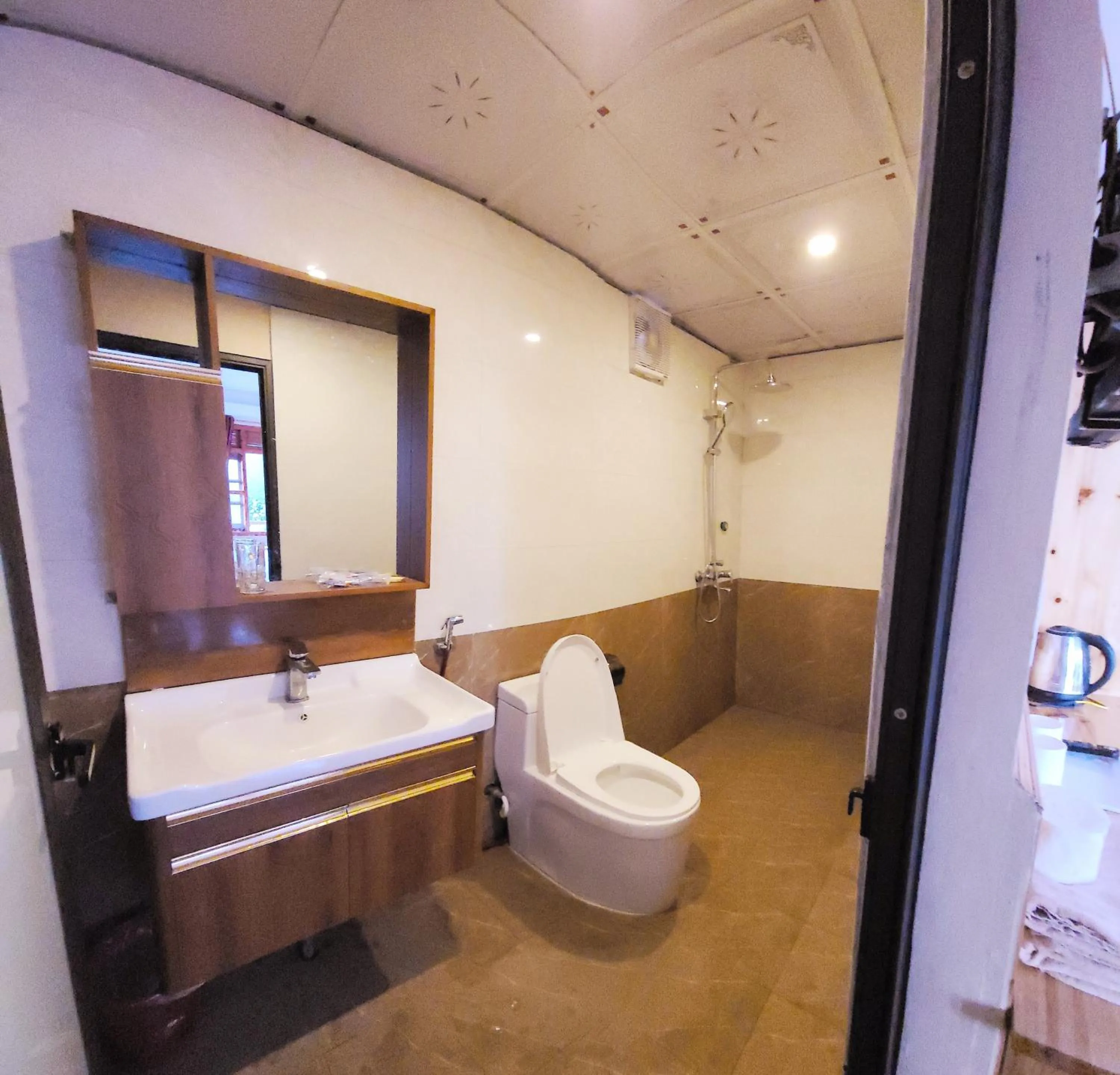 Bathroom in Dang Khoa Garden Inn