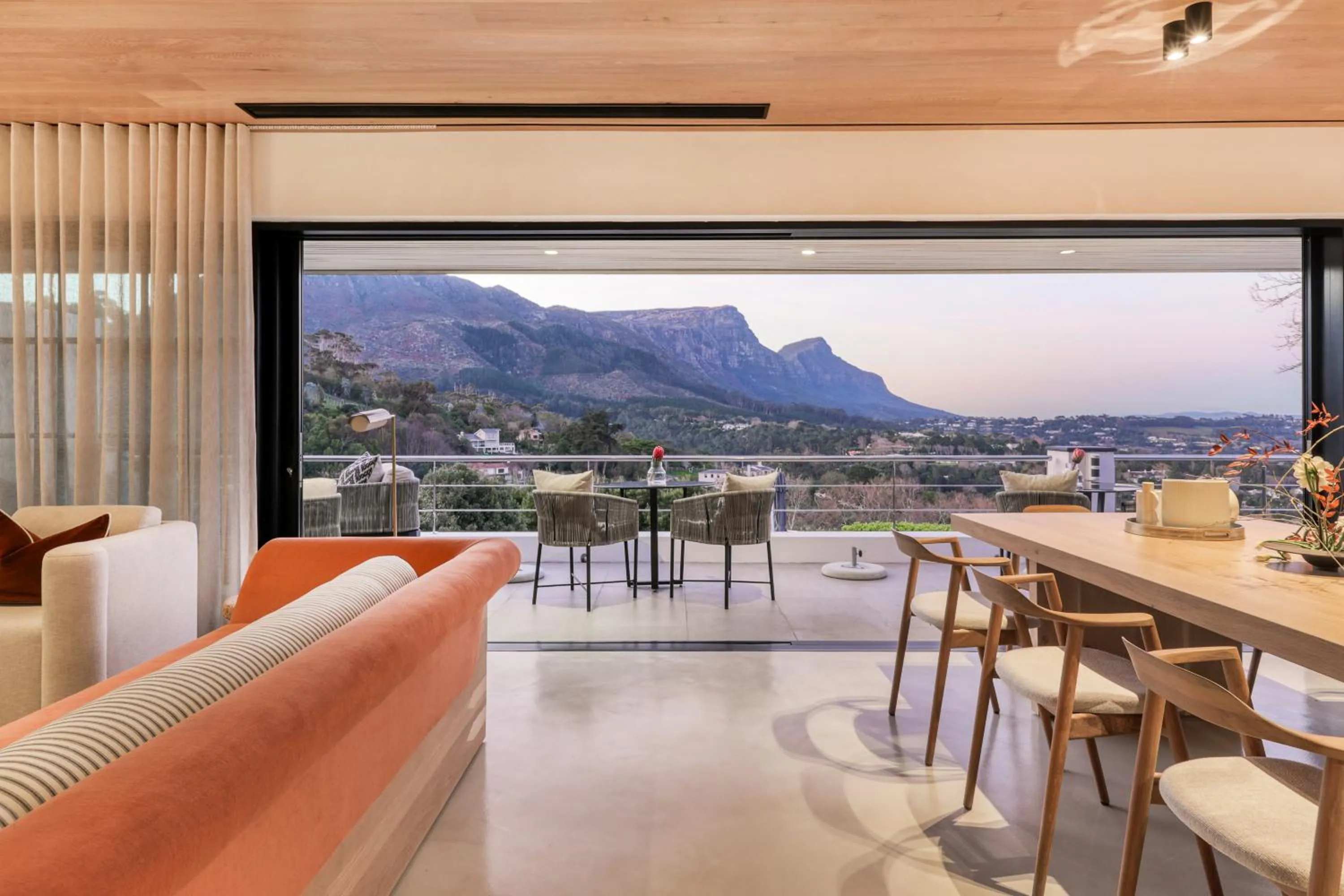 Breakfast in Villa Lion View Private Luxury Retreat
