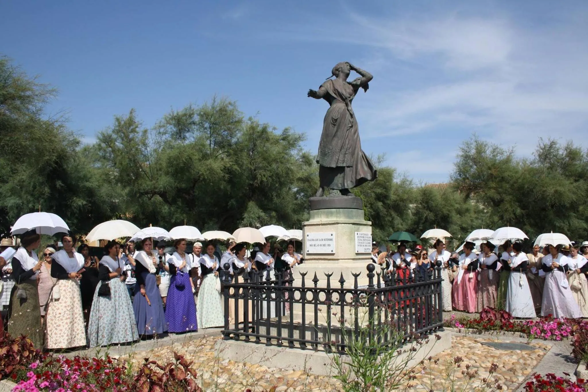 Nearby landmark in Chambre les flamants, climatisation, avec vue imprenable sur les étangs, petit déjeuner offert