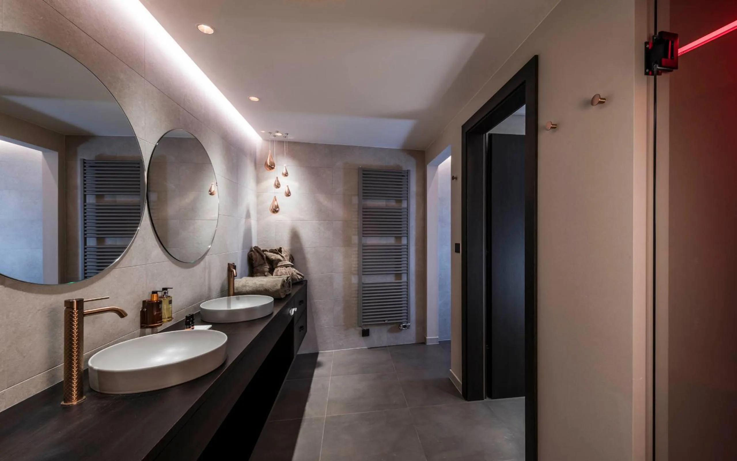 Shower in Prunner Luxury Suites - Adults Only