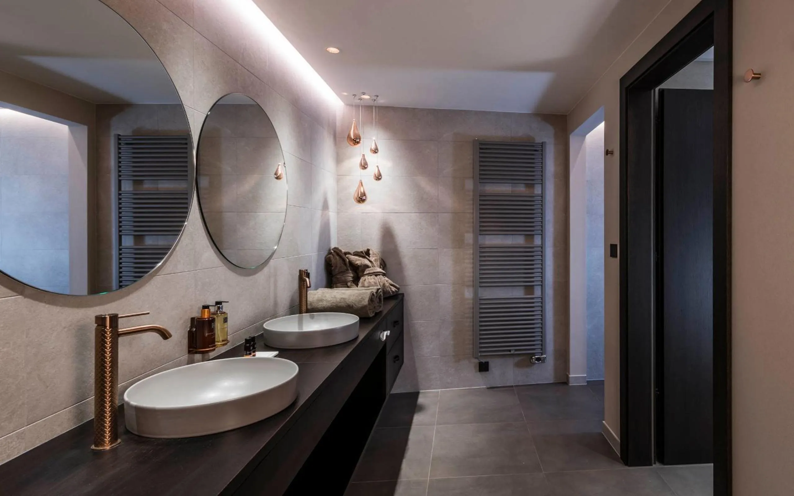 Shower in Prunner Luxury Suites - Adults Only