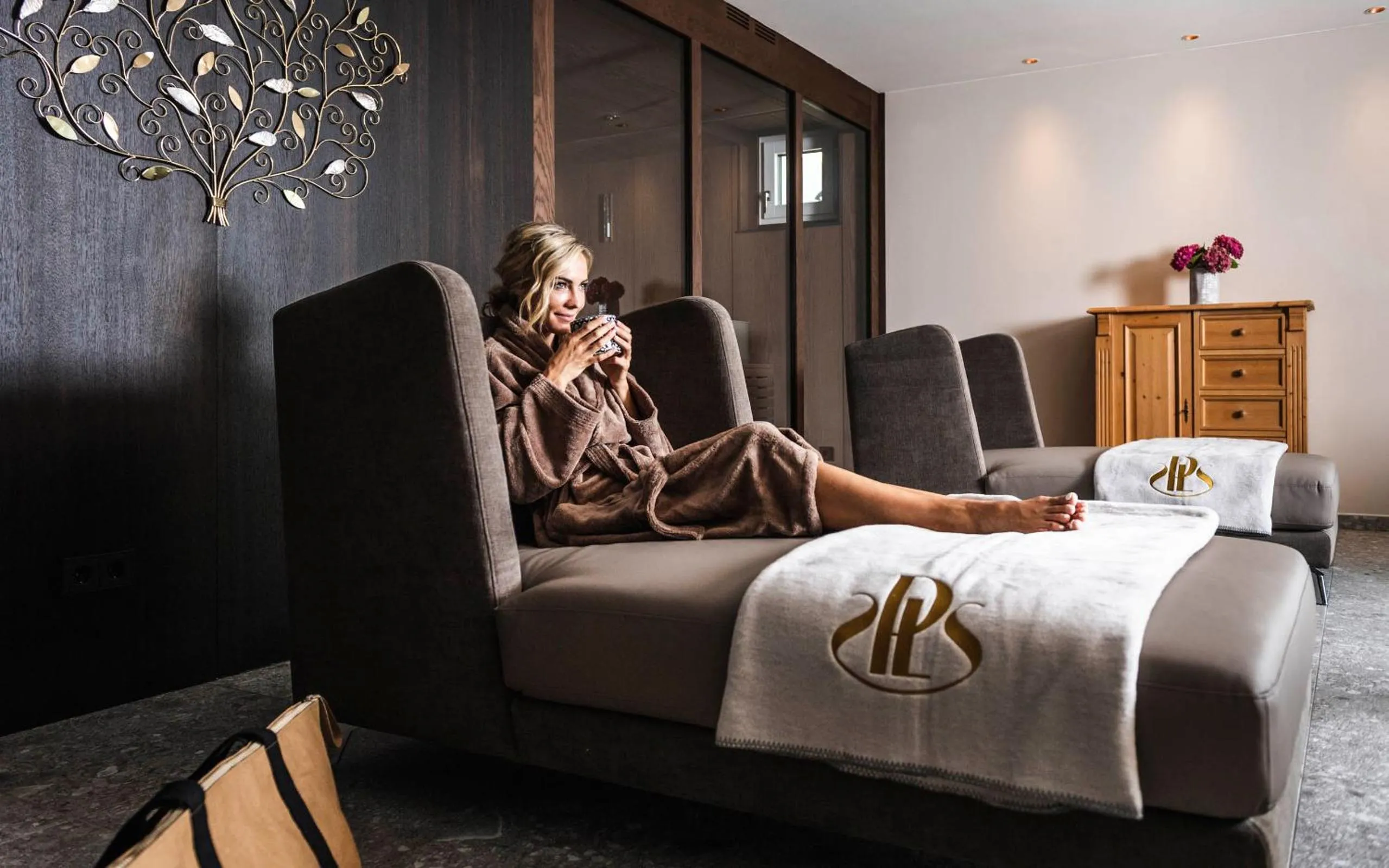 Spring, Bed in Prunner Luxury Suites - Adults Only