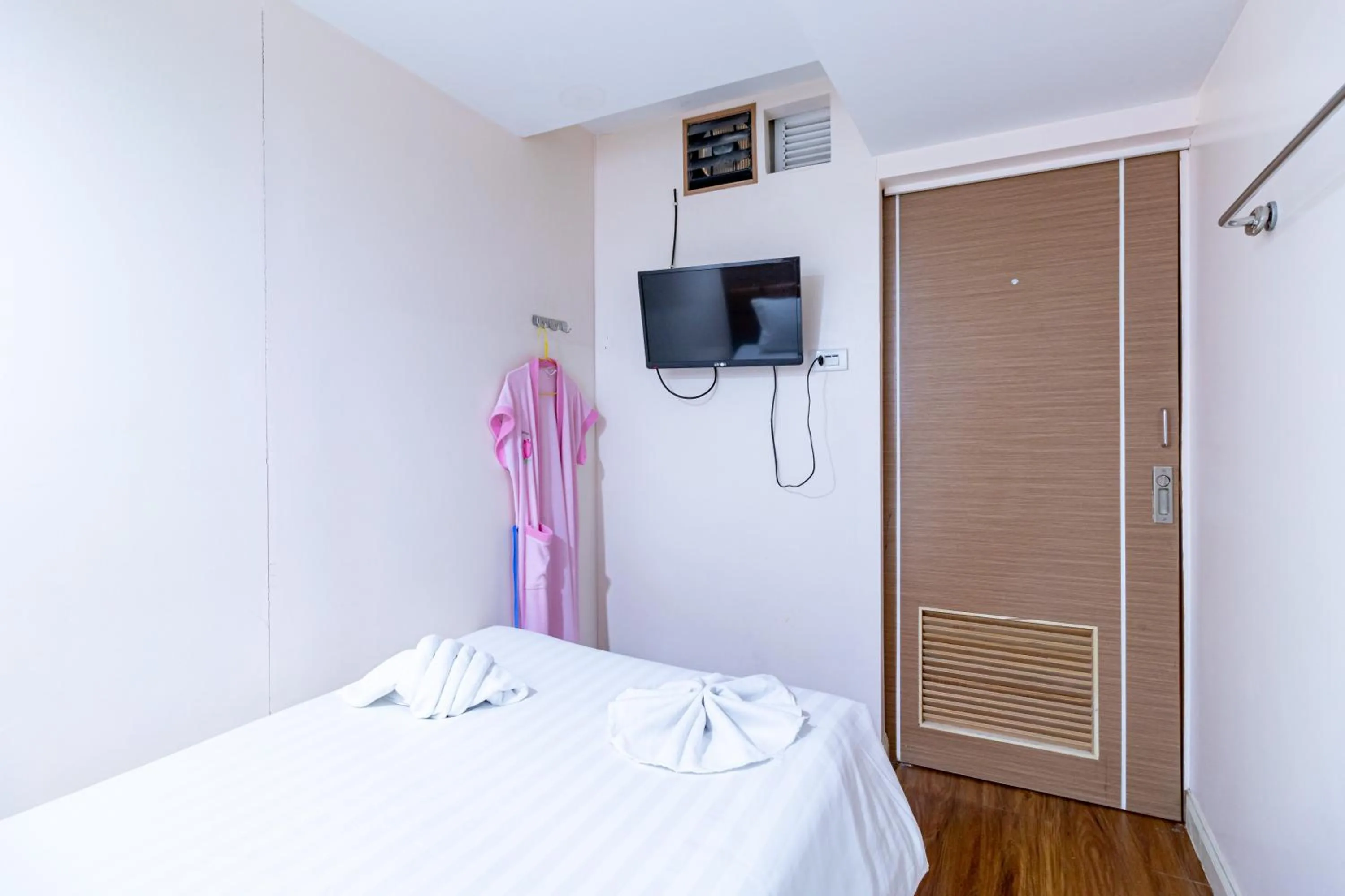 Bed in Oun Residence