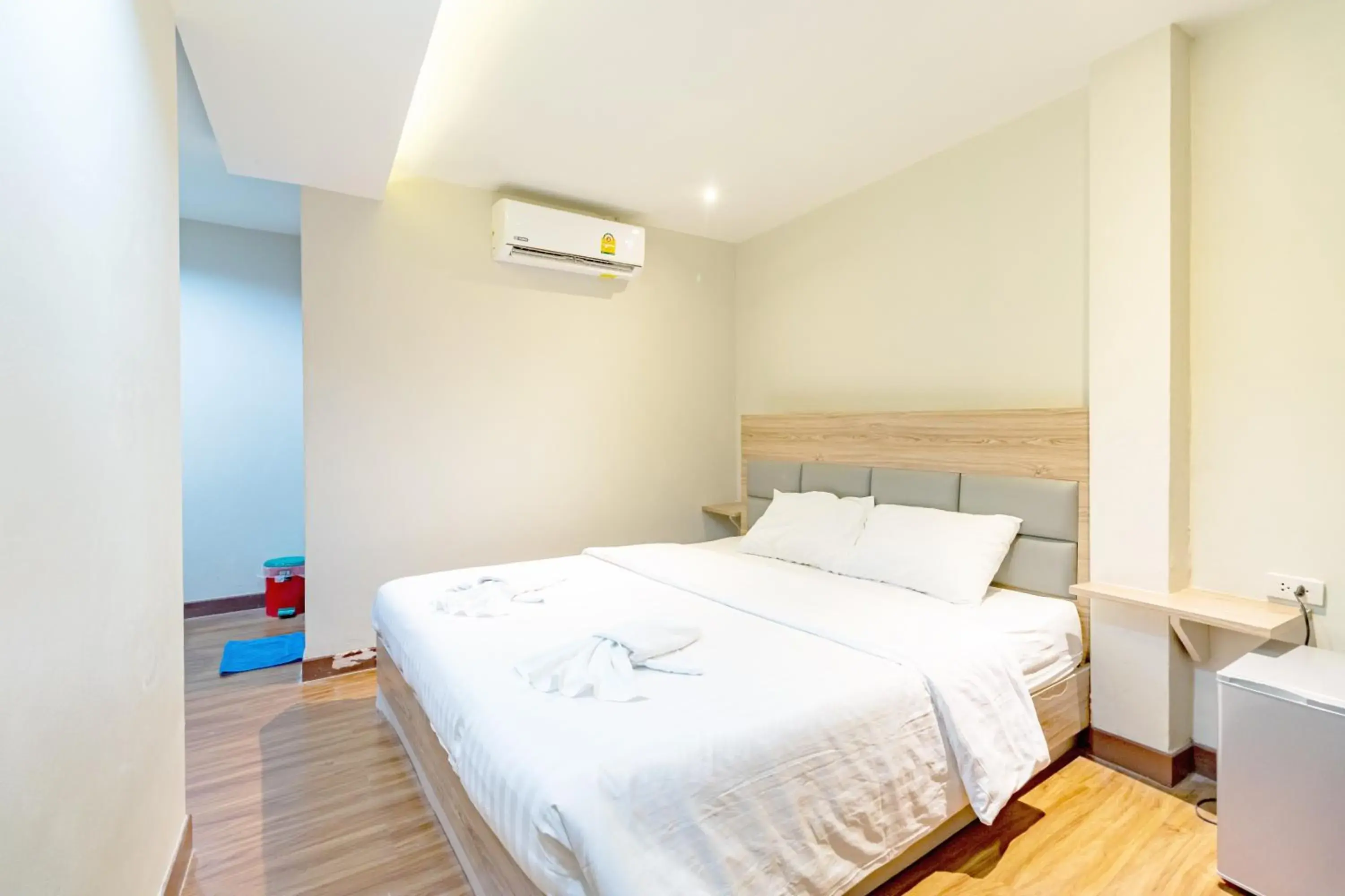 Bedroom, Bed in Oun Residence Bedroom, Bed in Oun Residence