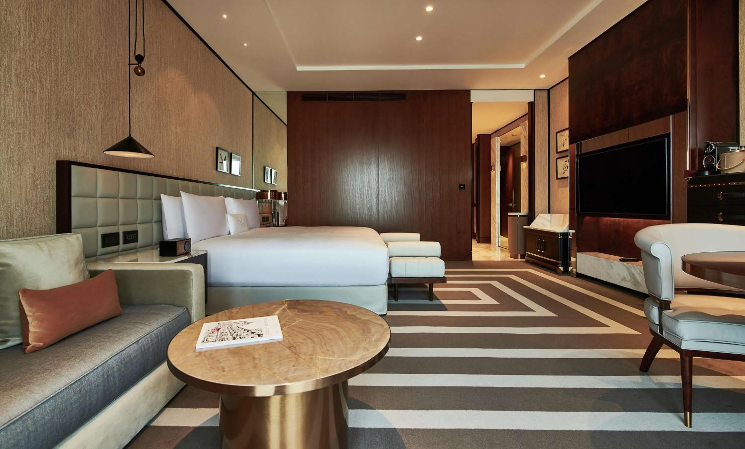Living room in Waldorf Astoria Dubai International Financial Centre