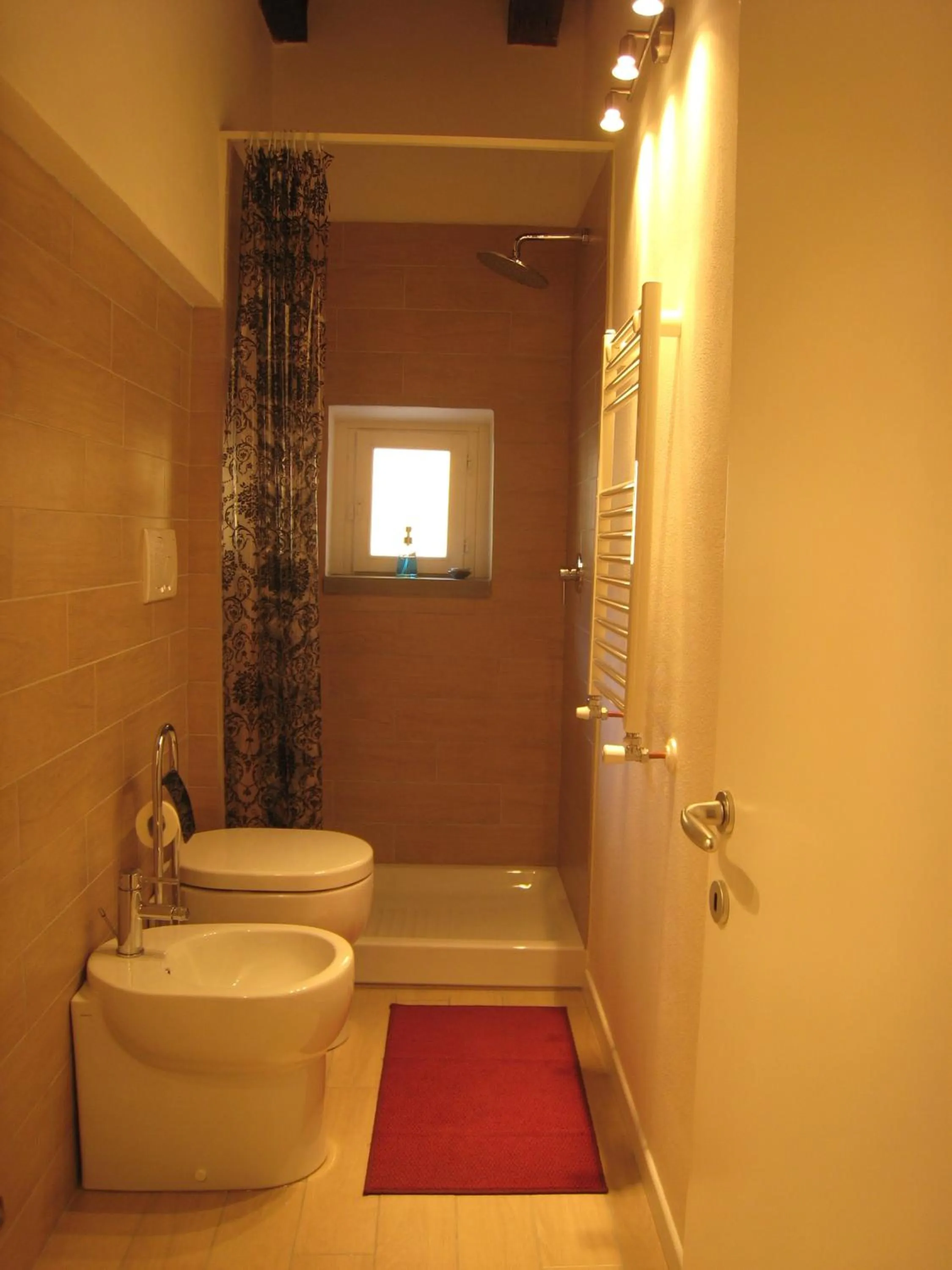 Bathroom in Rinathos Guesthouse