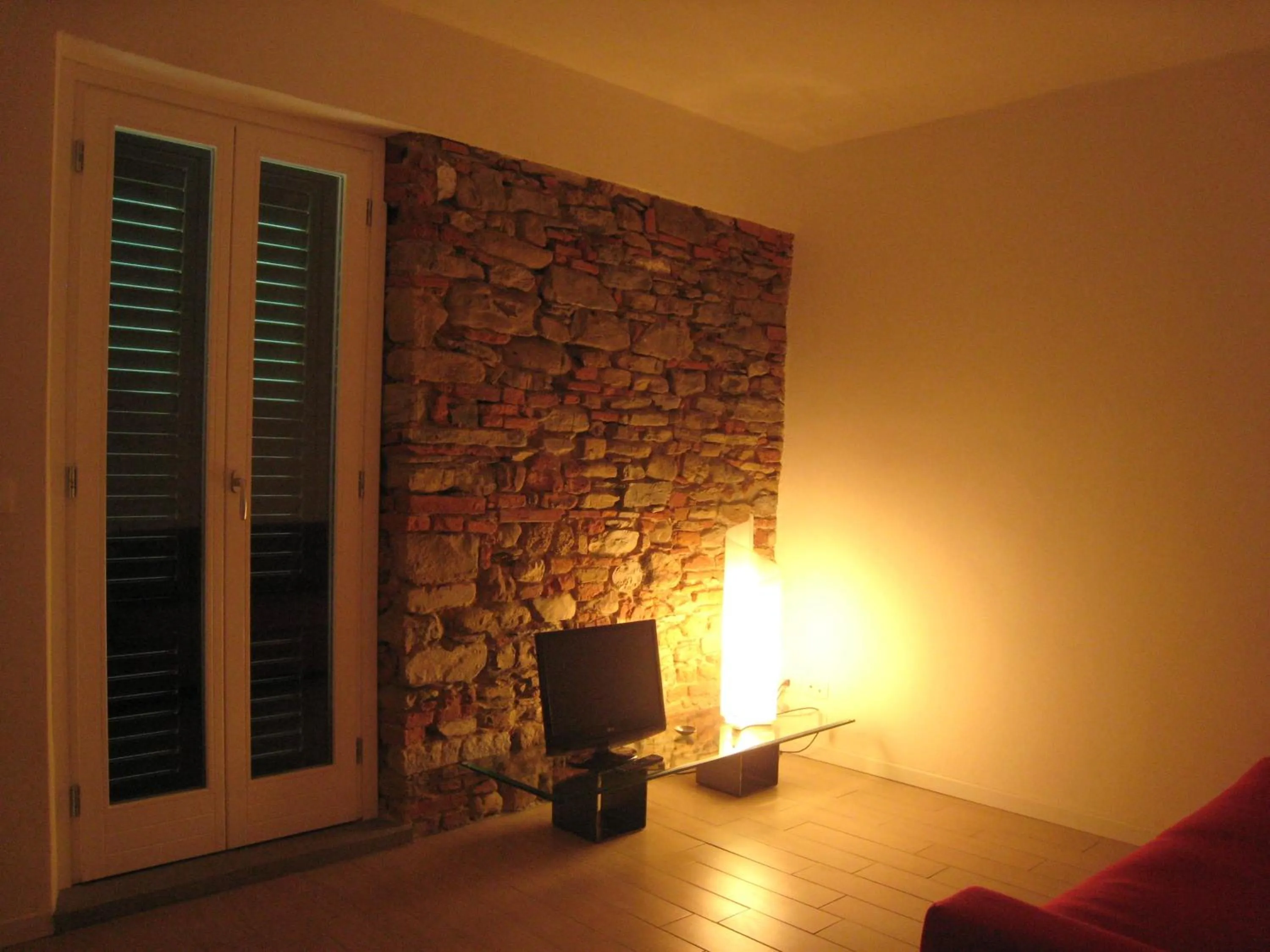 TV and multimedia in Rinathos Guesthouse