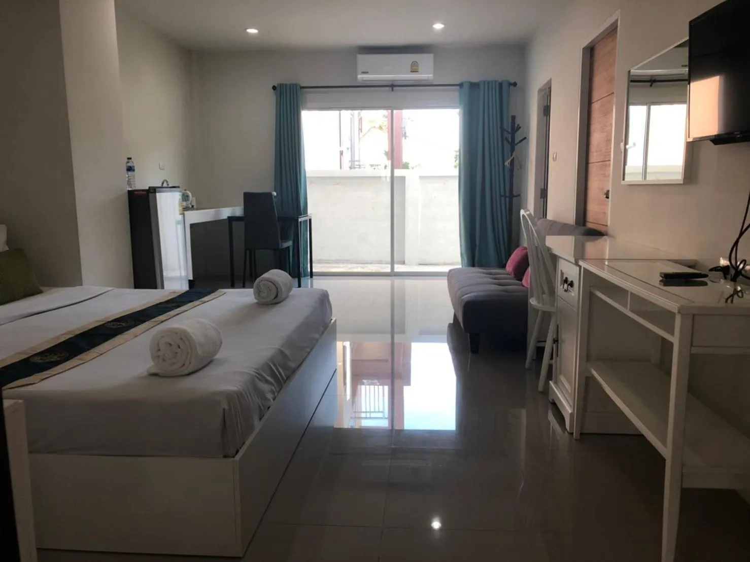 Bed in Khao Oat airport