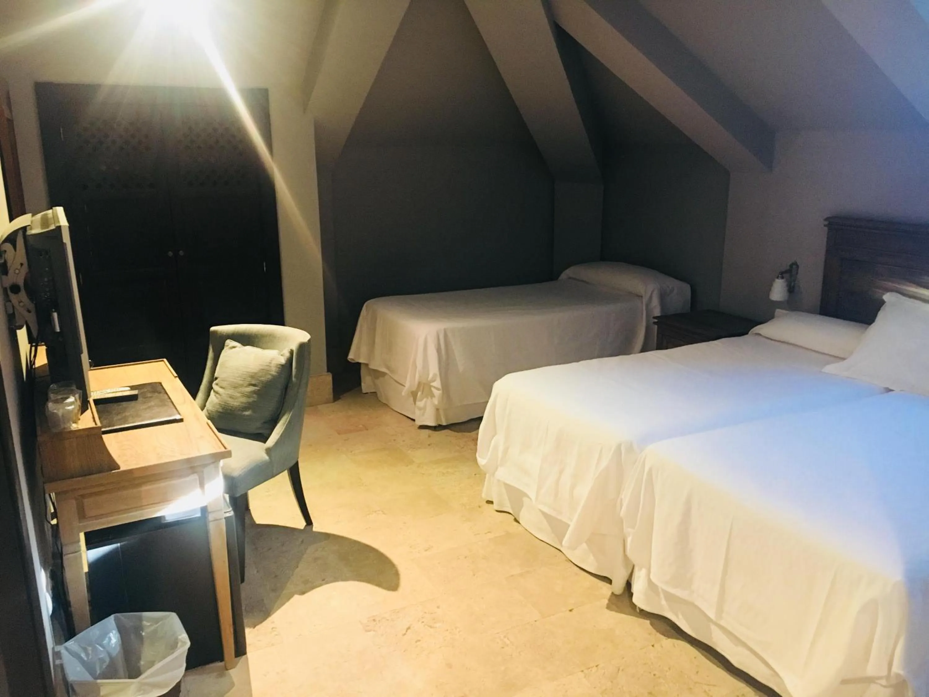 Bedroom, Bed in Hotel Palacio de Mengibar