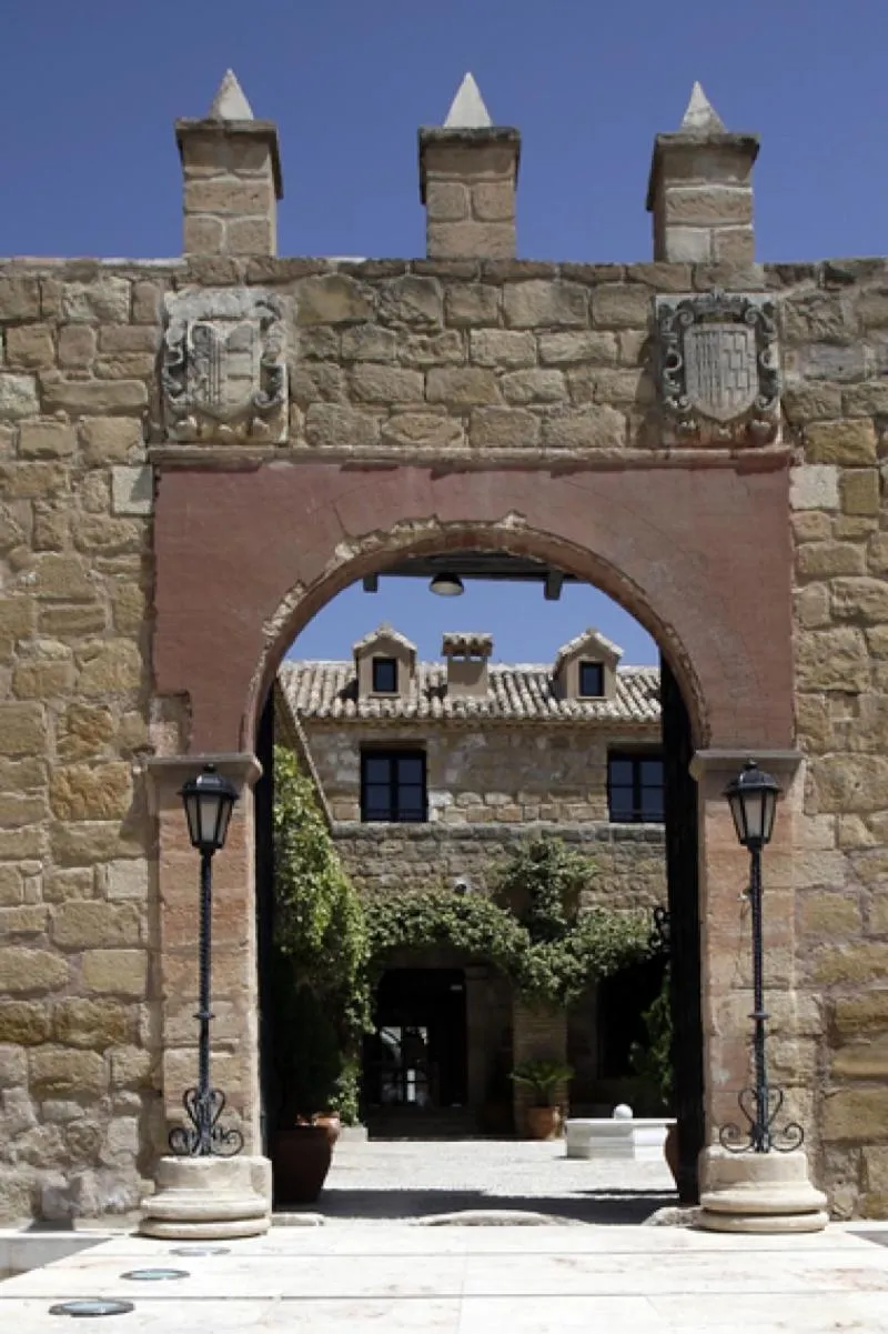 Facade/entrance in Hotel Palacio de Mengibar