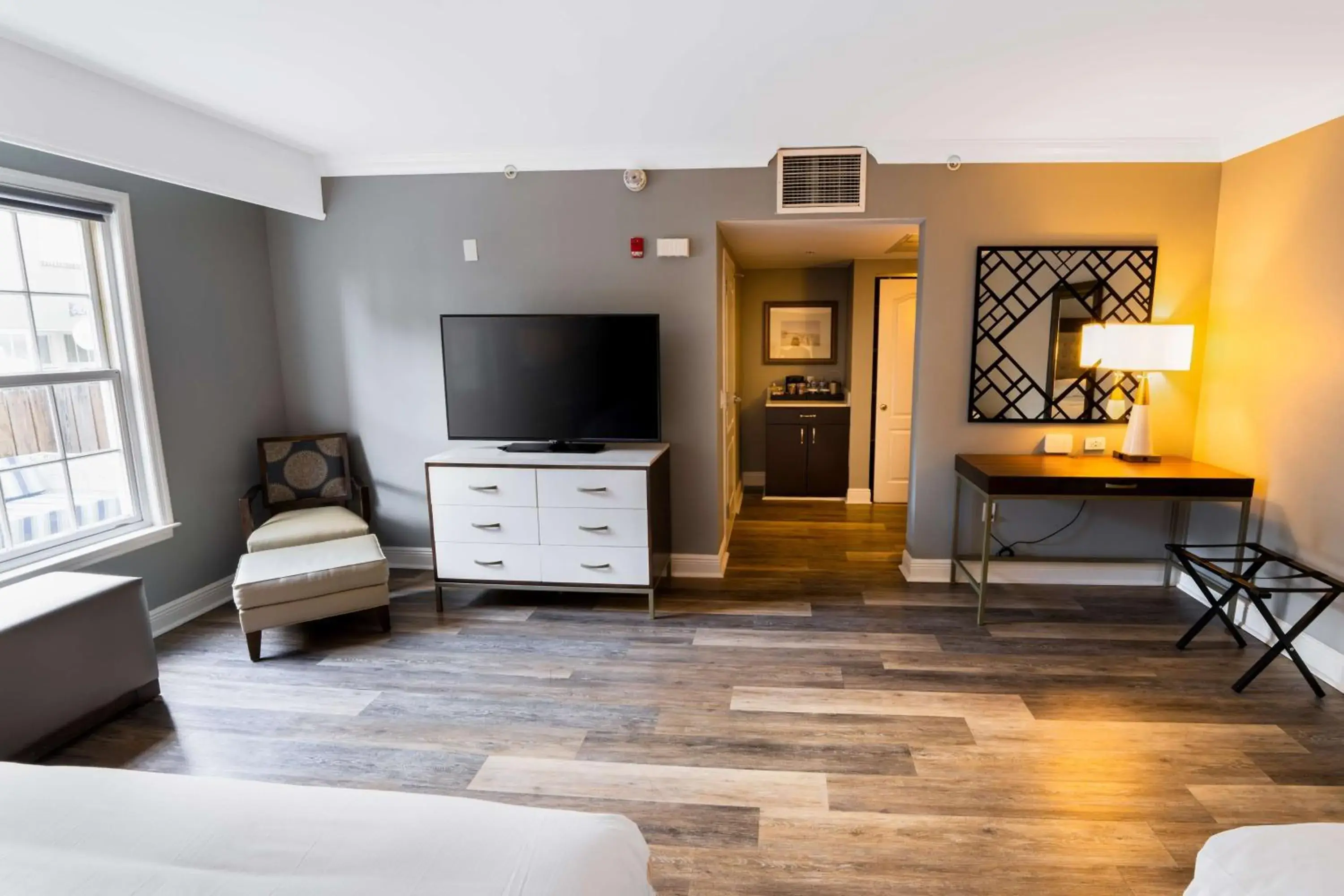 King Room with City View - Mobility Accessible in Hilton Saint Augustine Historic Bayfront King Room with City View - Mobility Accessible in Hilton Saint Augustine Historic Bayfront