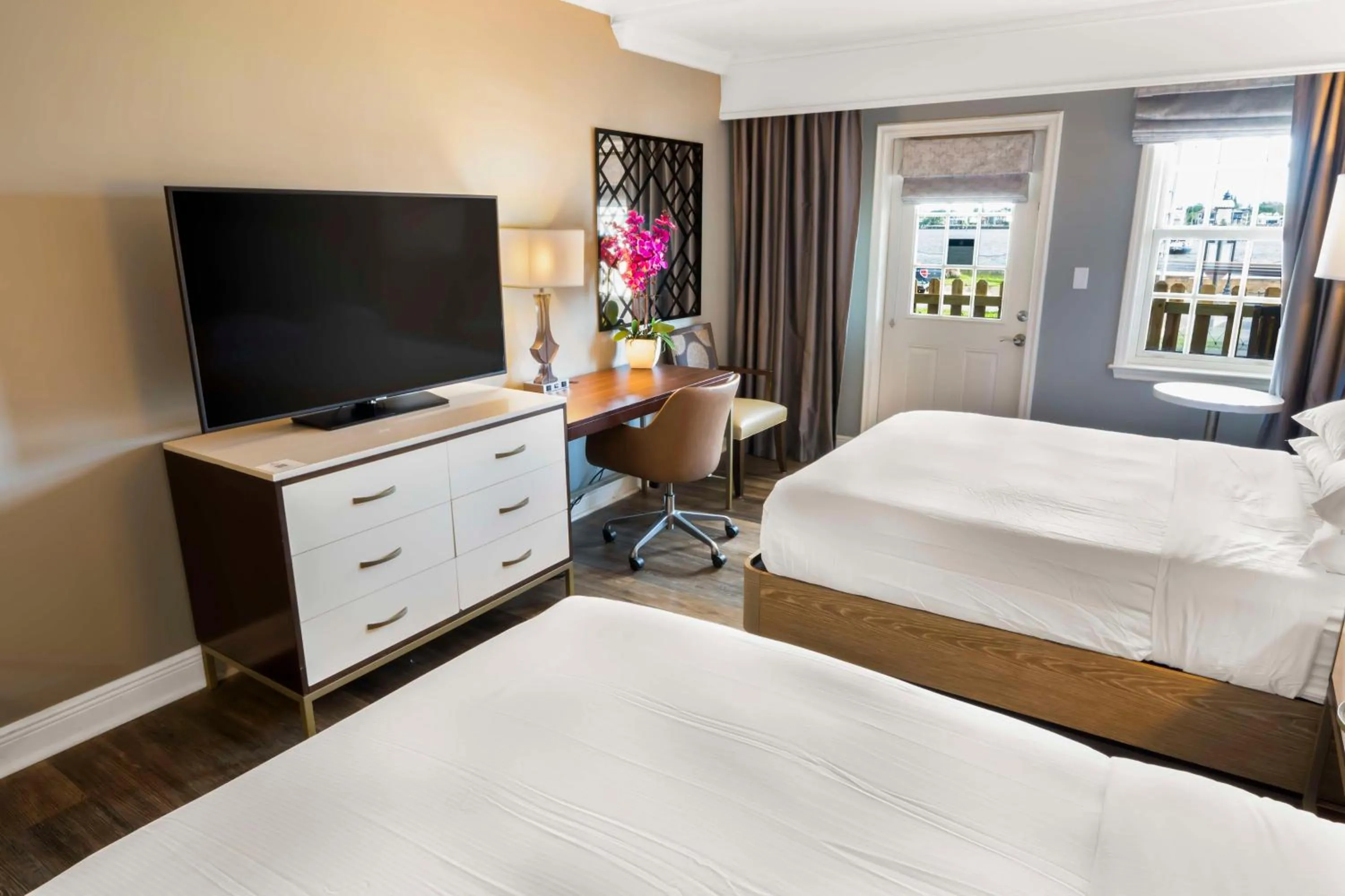 Bed in Hilton Saint Augustine Historic Bayfront