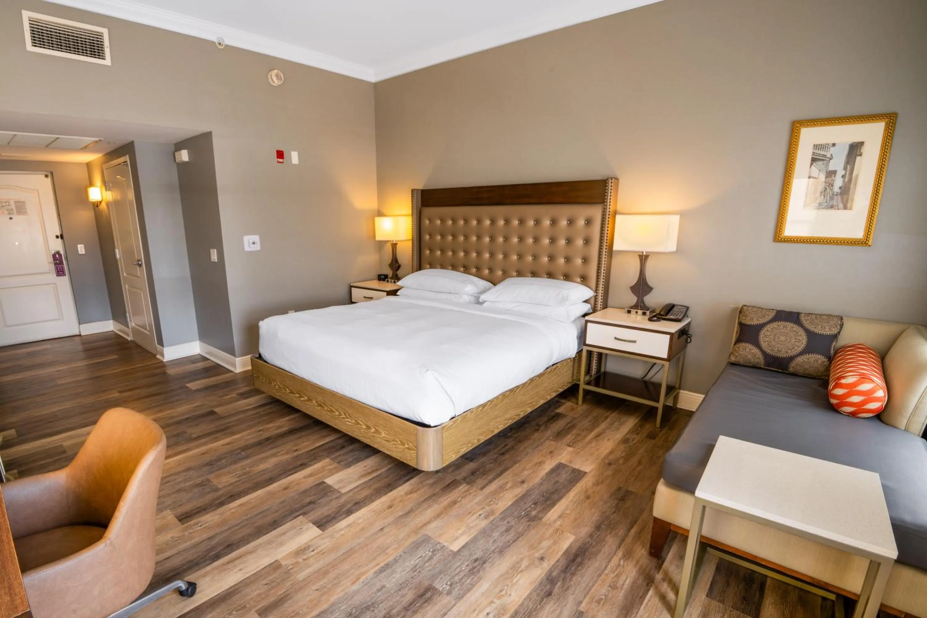 Bed in Hilton Saint Augustine Historic Bayfront