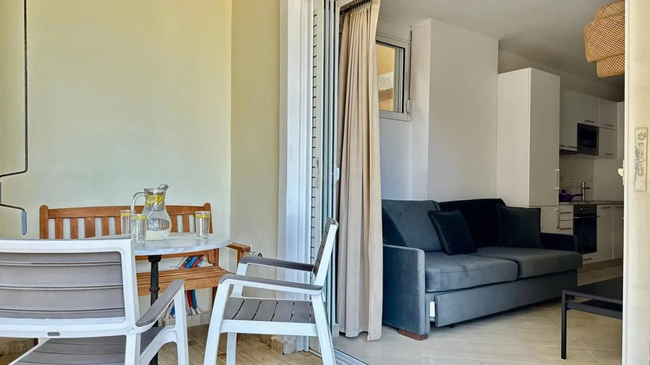 Kitchen or kitchenette in Sail View Boutique Apartment