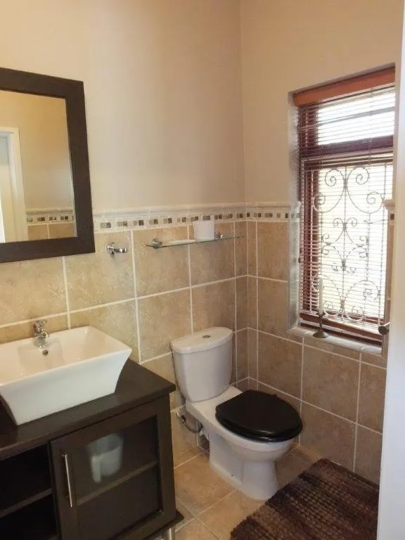 Bathroom in Summerstrand Beach Lodge