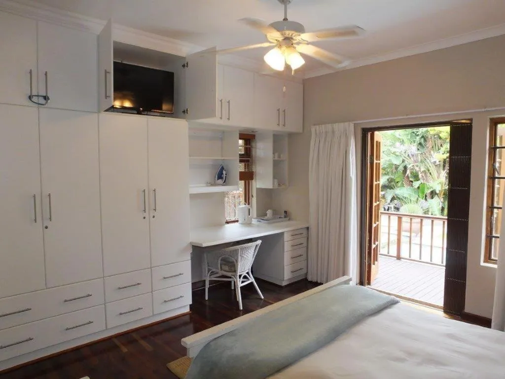 Bedroom in Summerstrand Beach Lodge