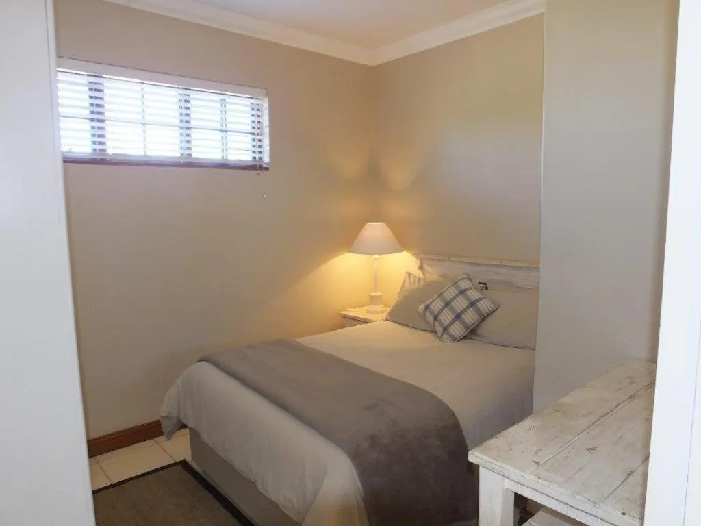 Bed in Summerstrand Beach Lodge