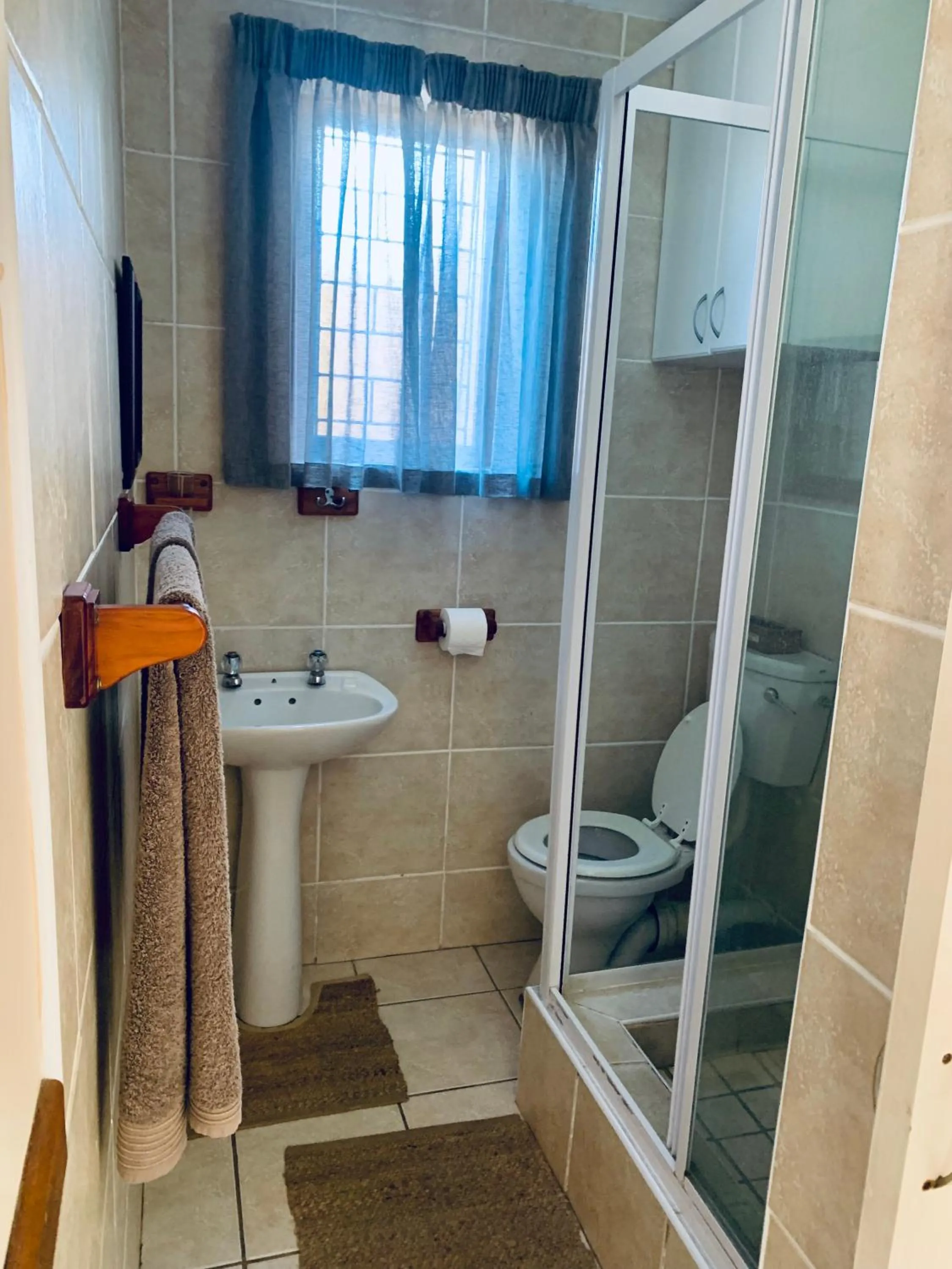 Toilet in Summerstrand Beach Lodge