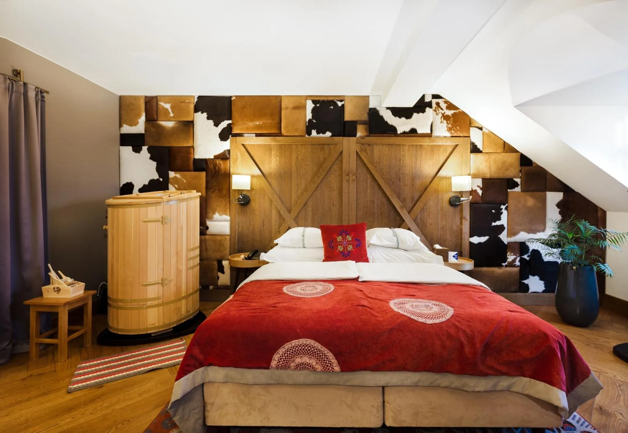 Bed in Hotel Bristol Tradition and Luxury