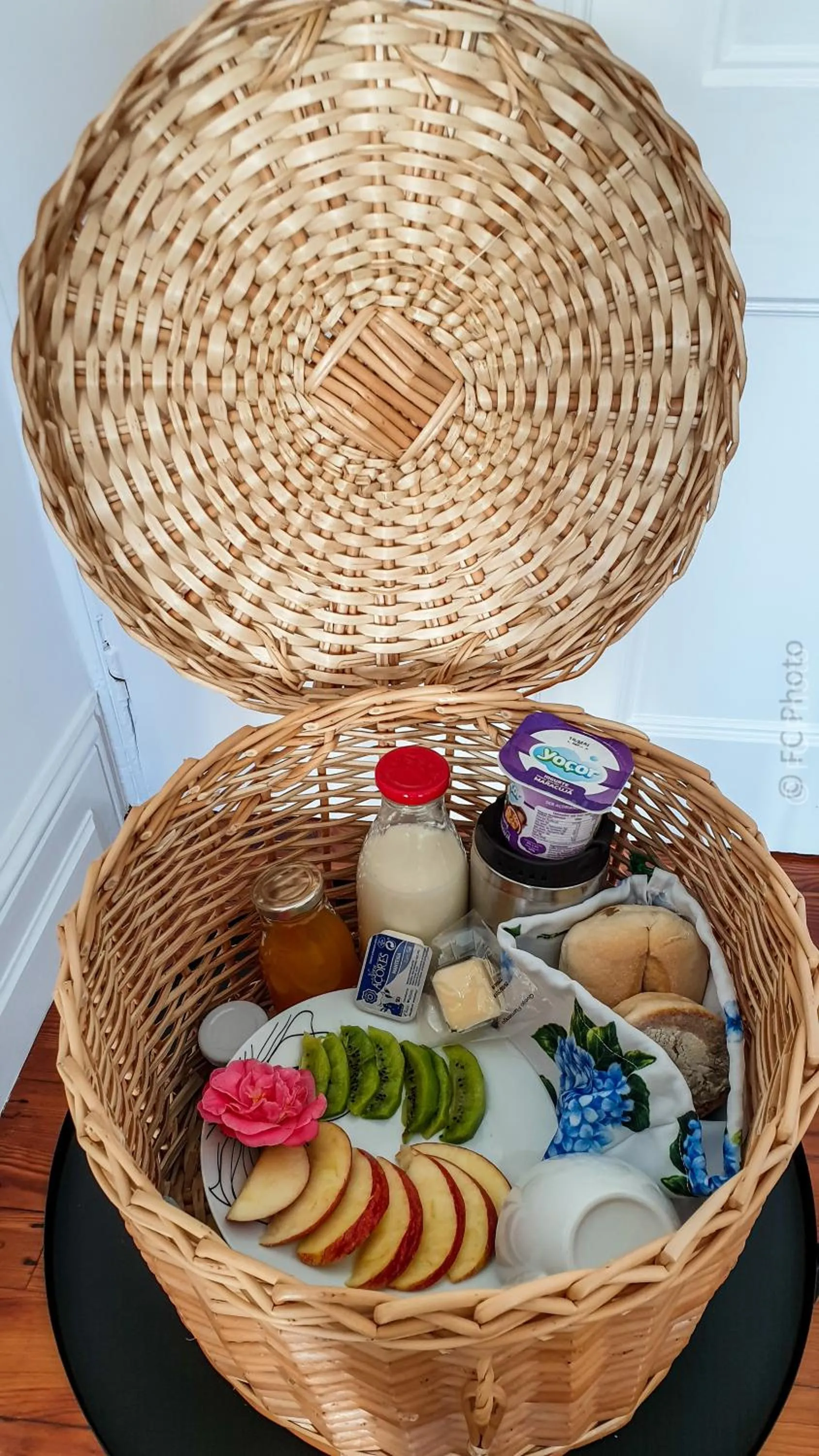 Breakfast in CC Guest House - "Ao Mercado"