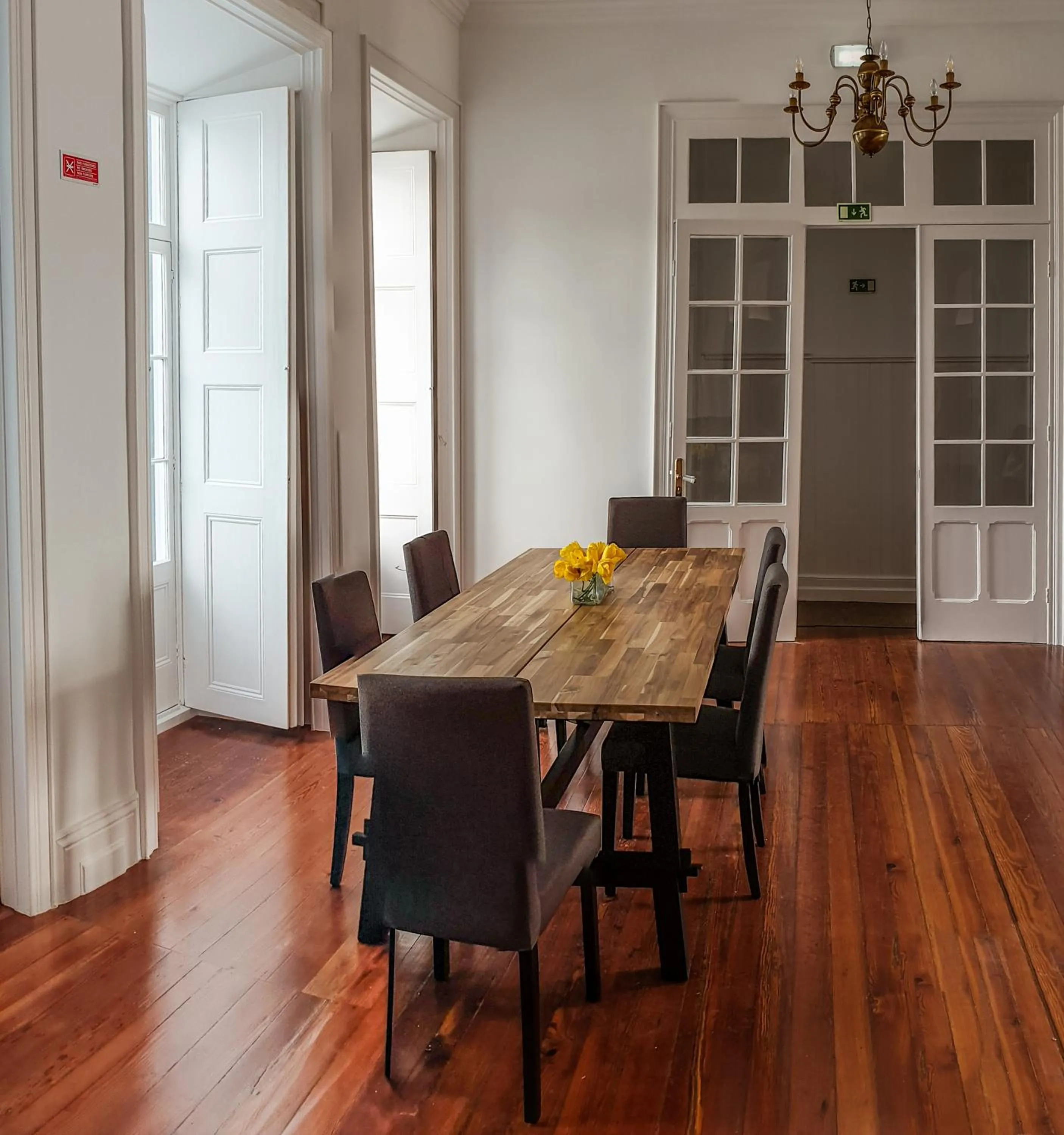 Dining area in CC Guest House - "Ao Mercado"