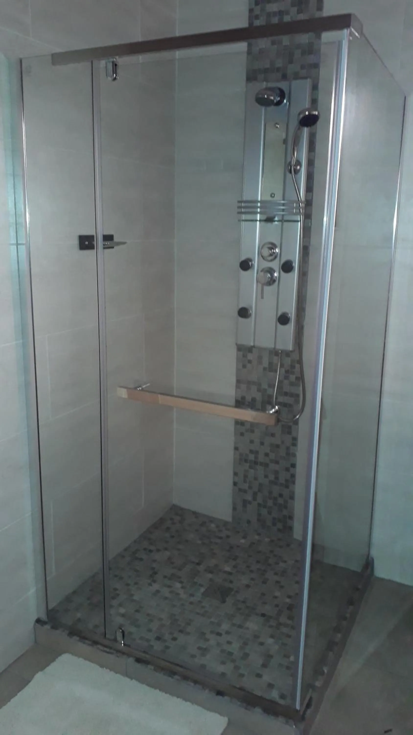 Shower in DYNA GUEST HOUSE