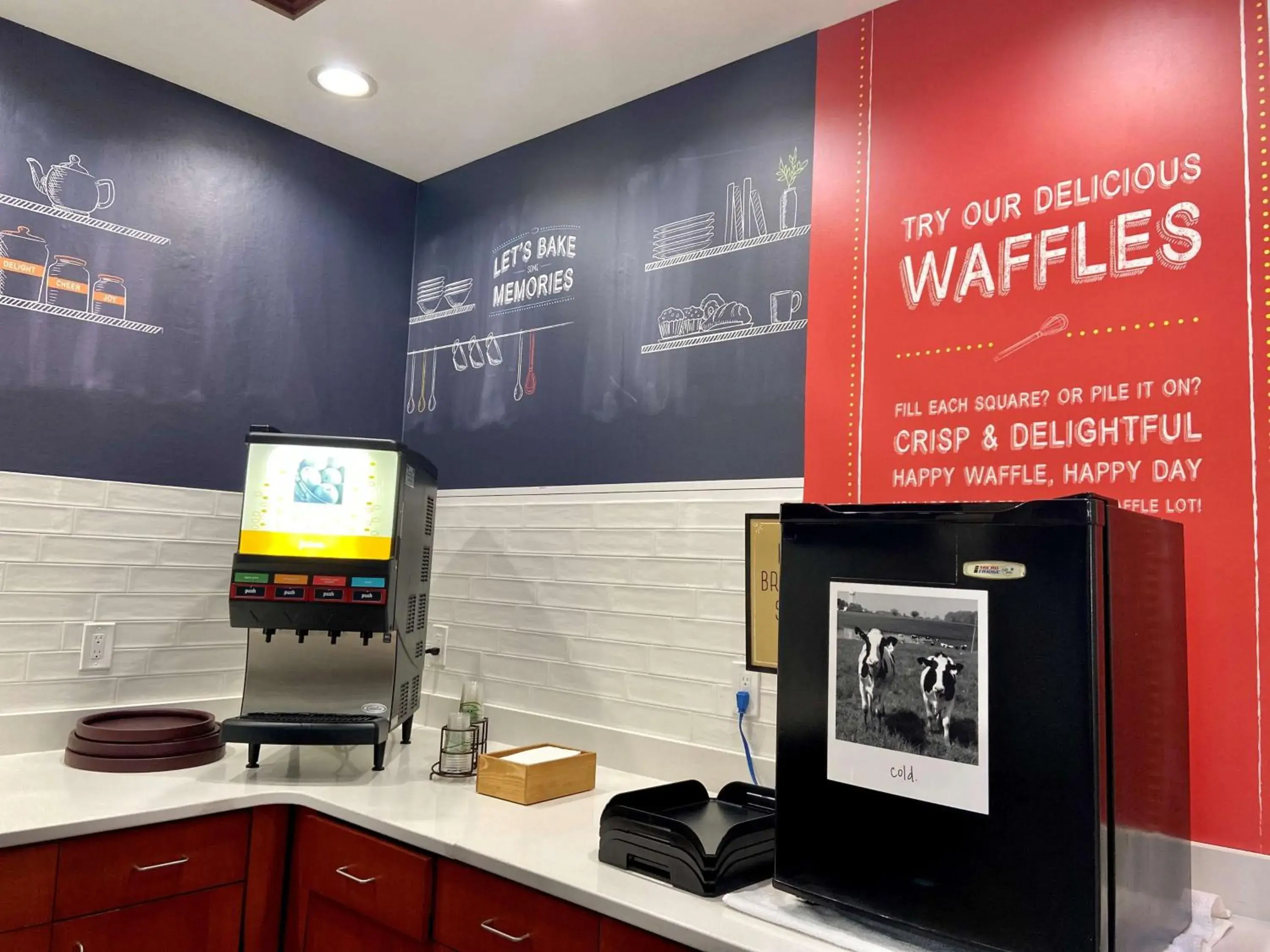 Breakfast in Hampton Inn & Suites Knoxville-Downtown Breakfast in Hampton Inn & Suites Knoxville-Downtown