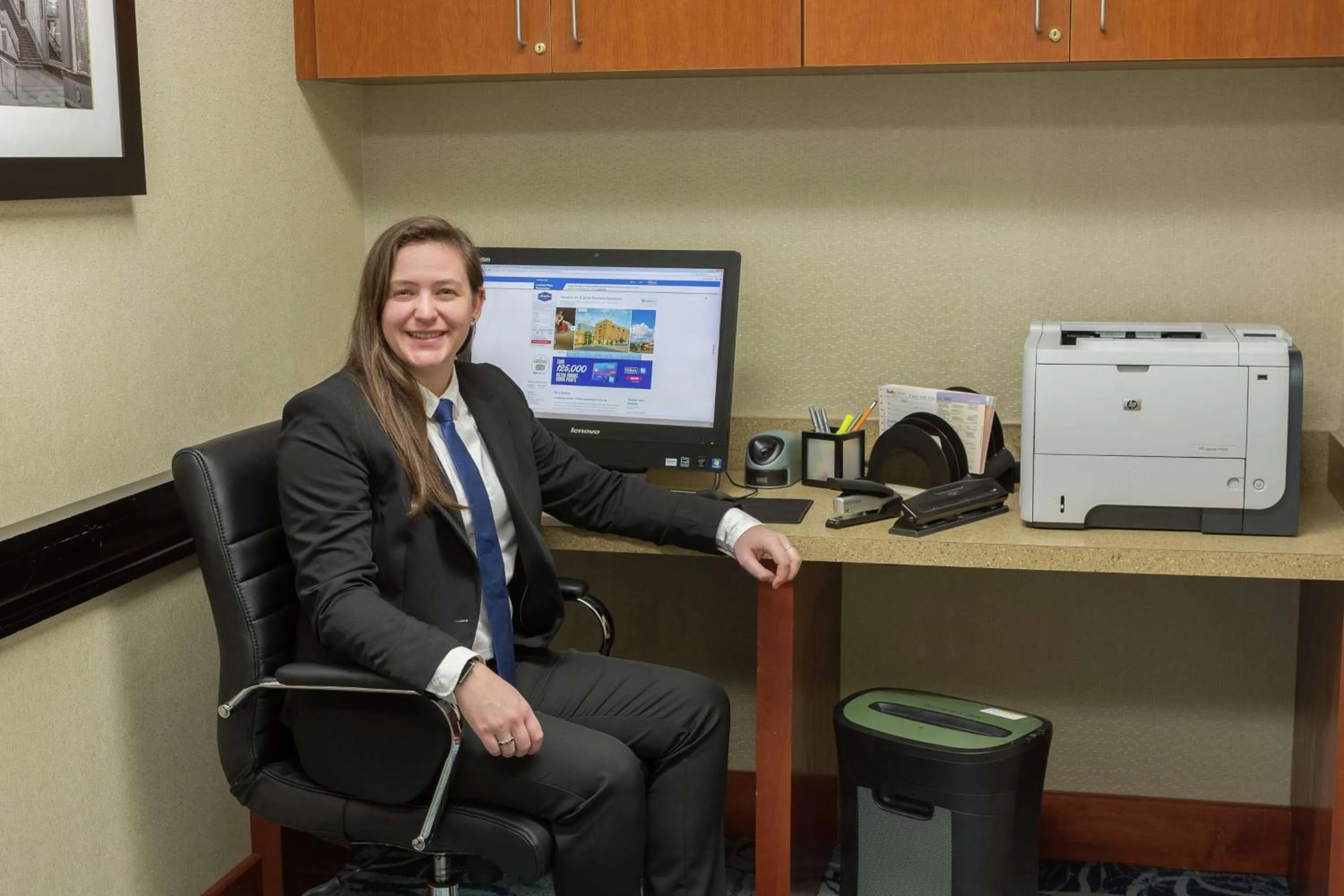 Business facilities in Hampton Inn & Suites Knoxville-Downtown