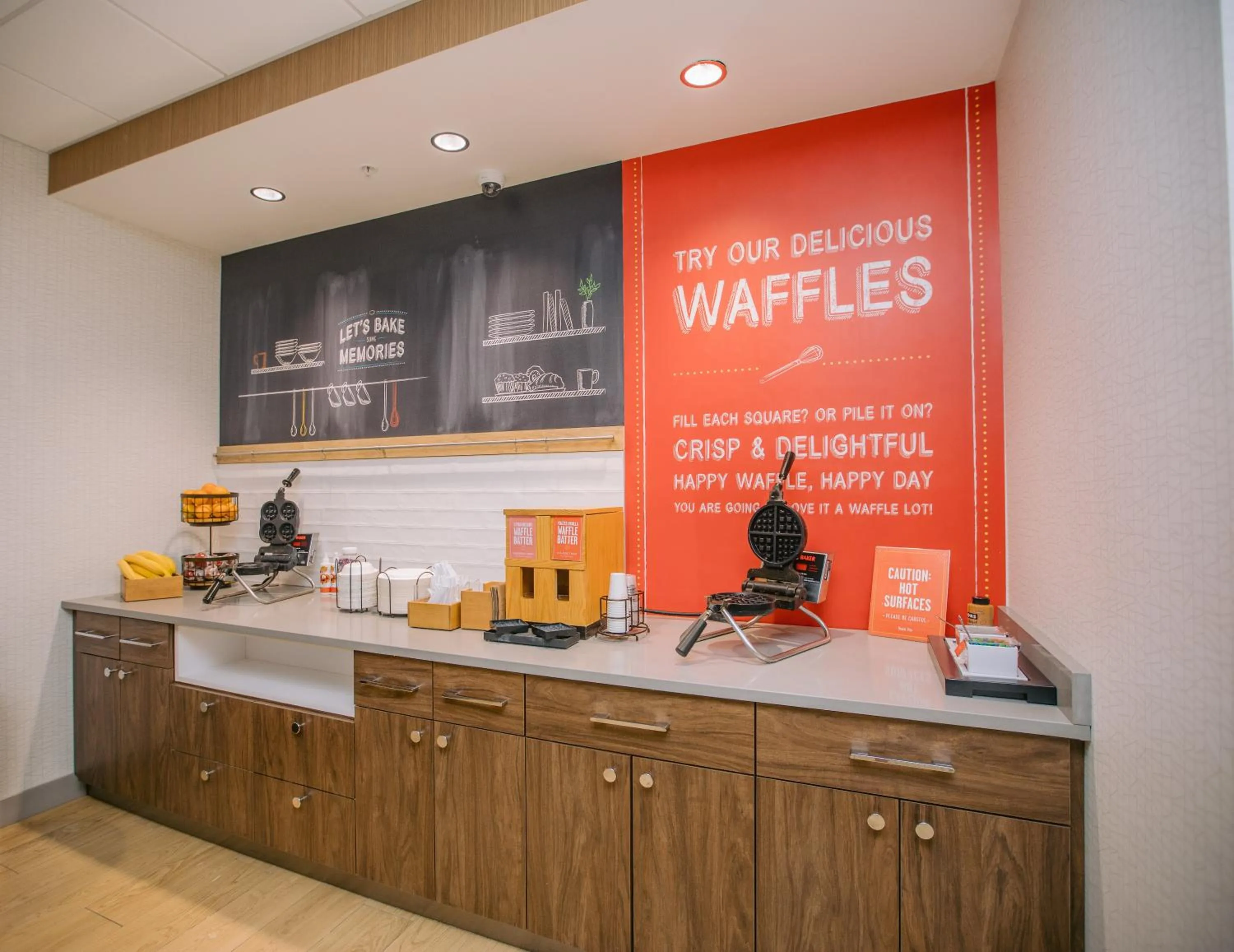 Breakfast in Hampton Inn Knoxville-West At Cedar Bluff