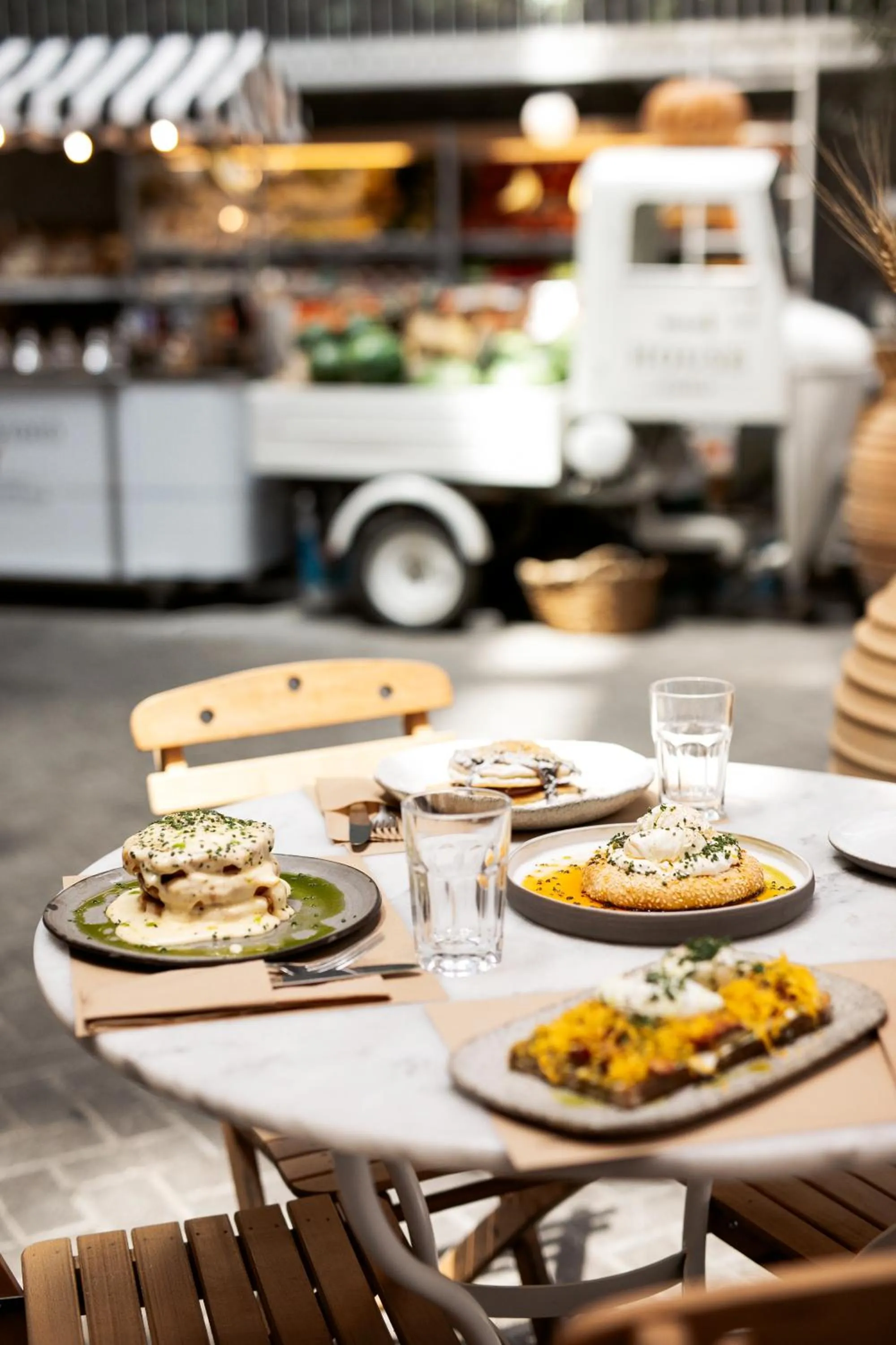 Restaurant/places to eat in Ergon House Athens